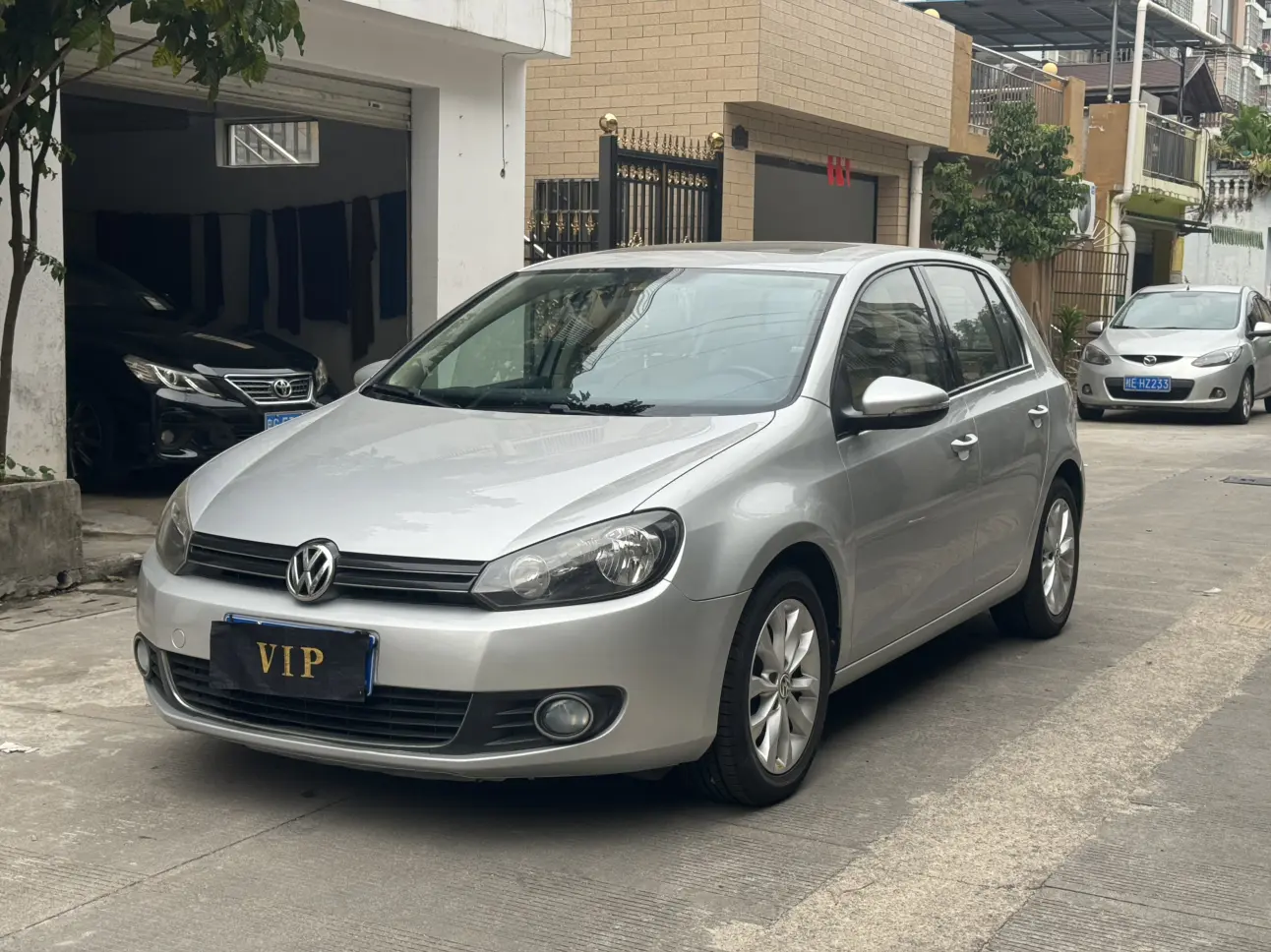 Volkswagen Golf  из Китая