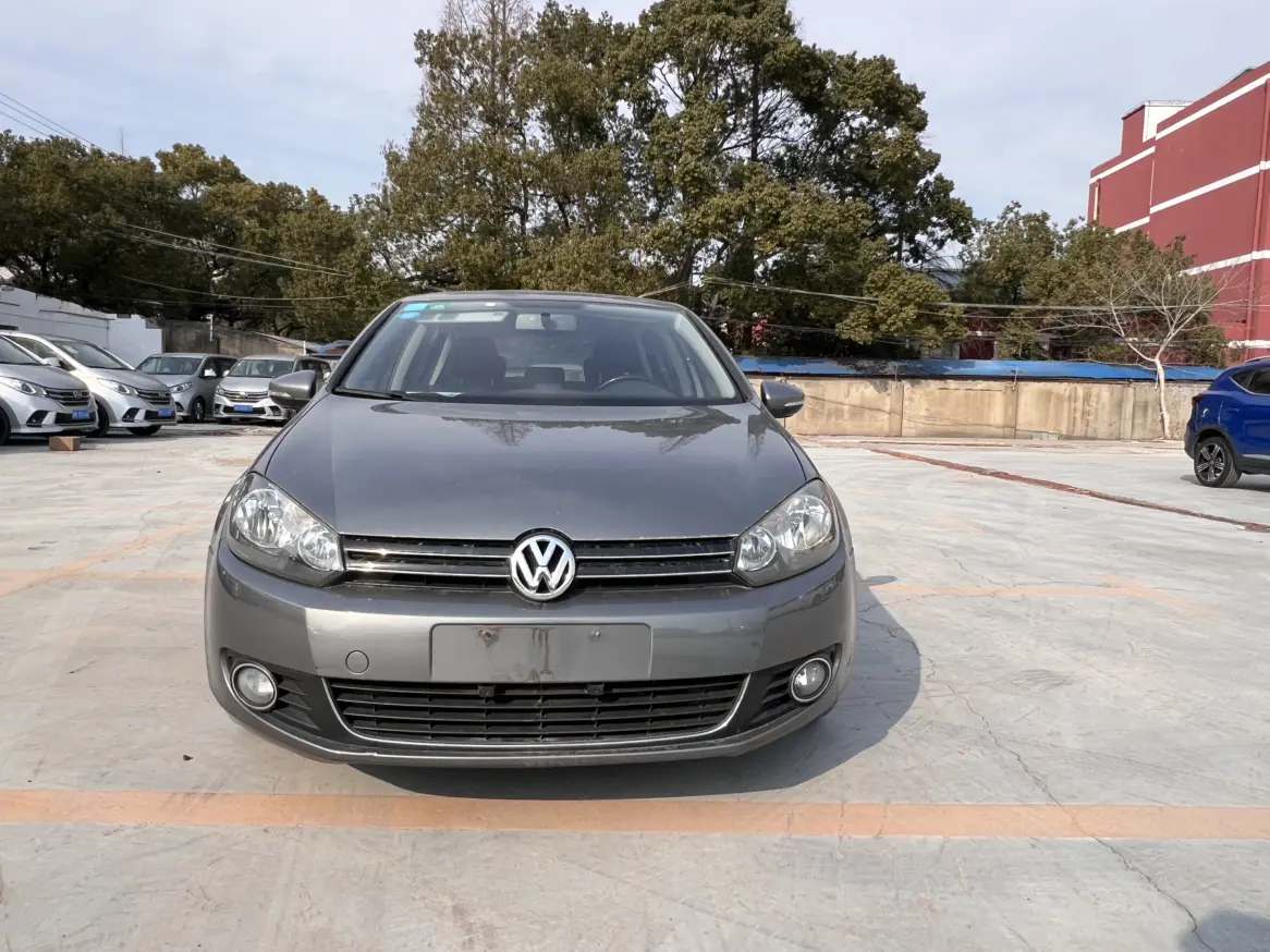 Volkswagen Golf  из Китая