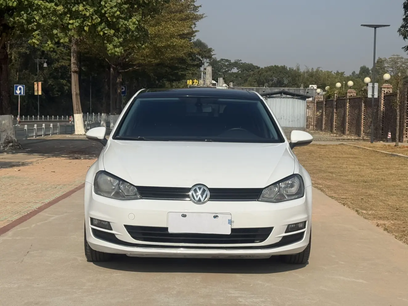 Volkswagen Golf  из Китая