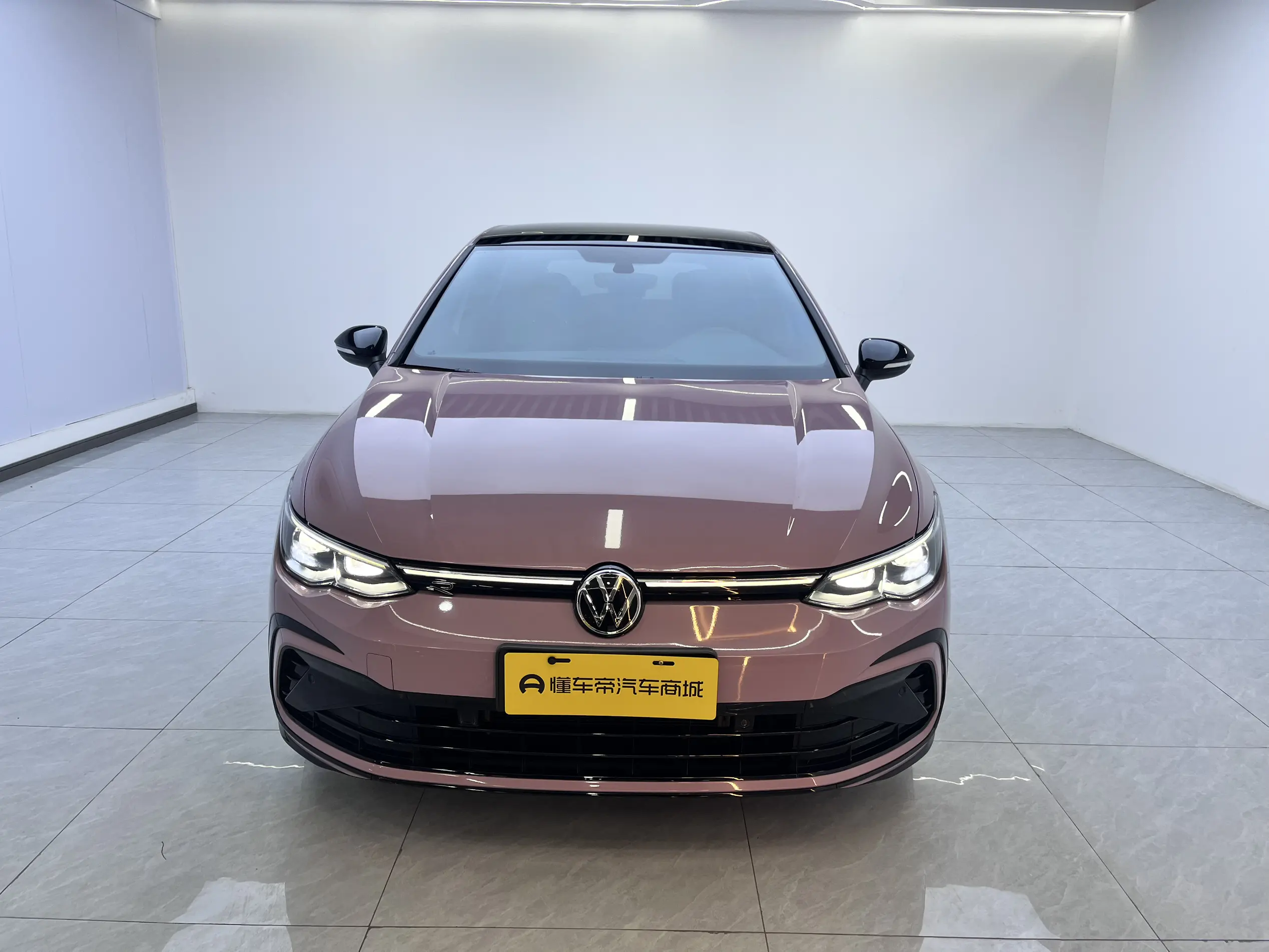 Volkswagen Golf  из Китая