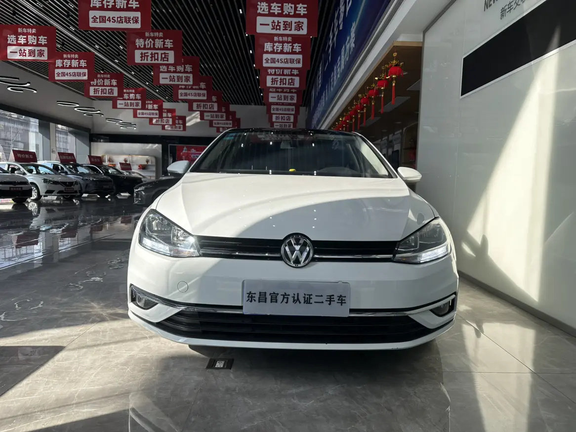 Volkswagen Golf  из Китая