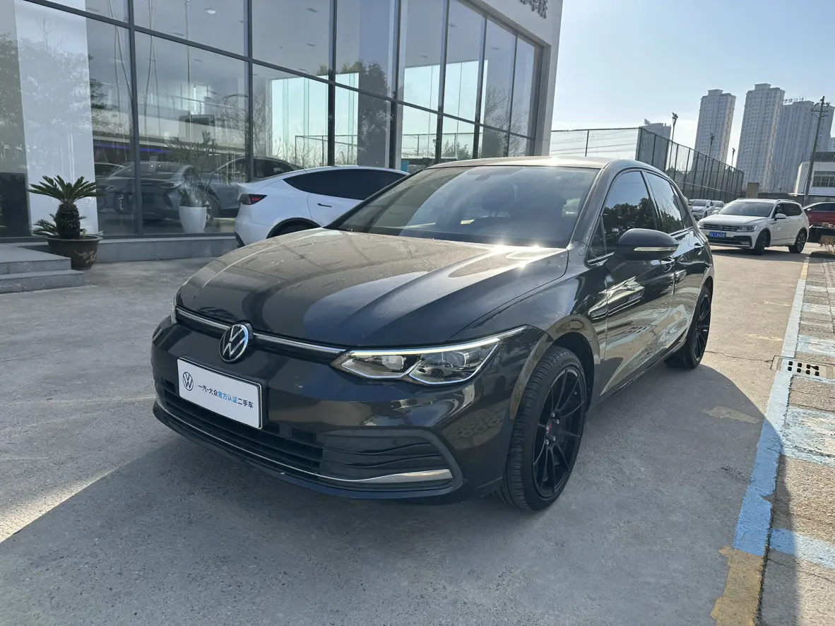 Volkswagen Golf  из Китая