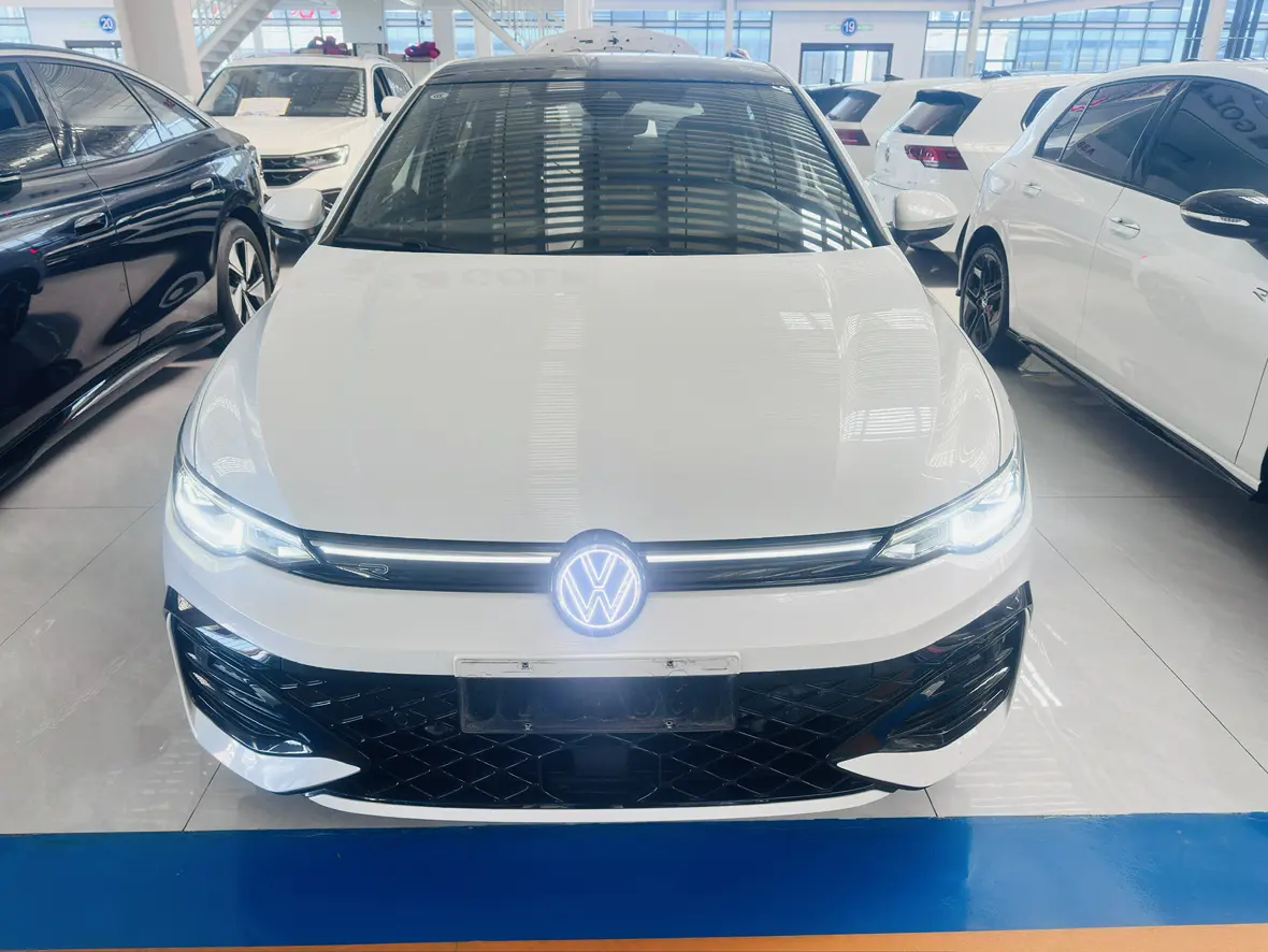 Volkswagen Golf  из Китая