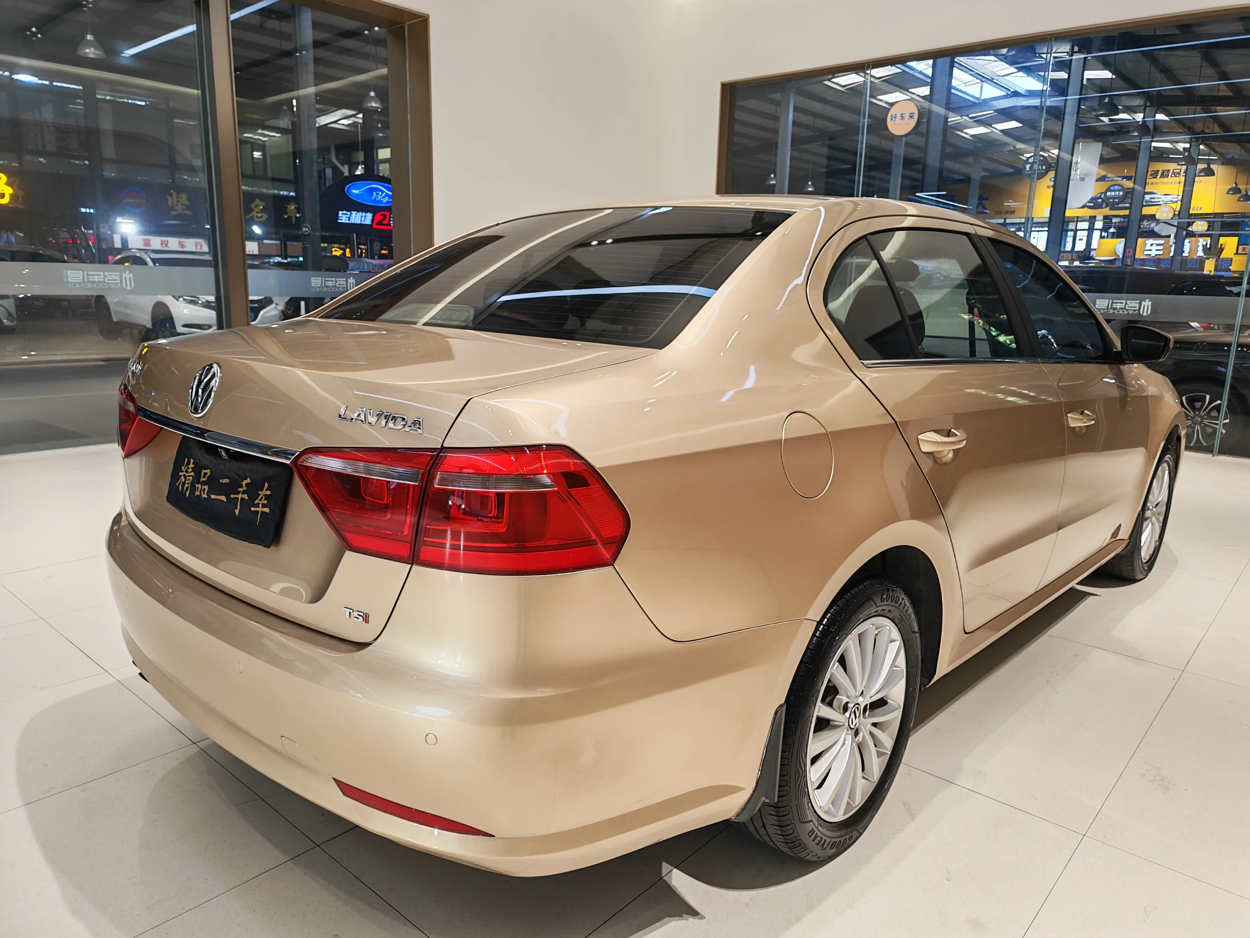 Volkswagen Lavida  из Китая