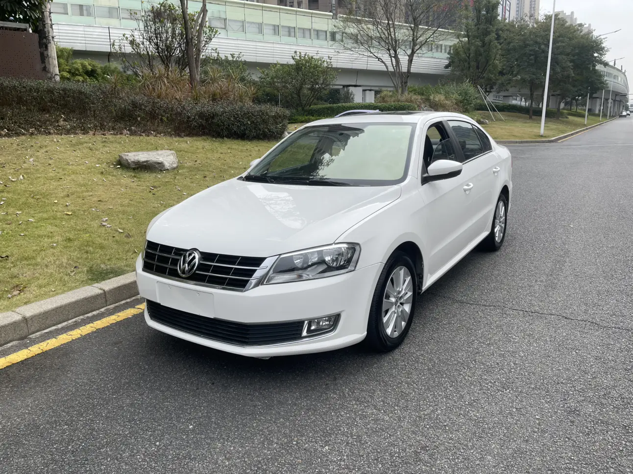 Volkswagen Lavida  из Китая