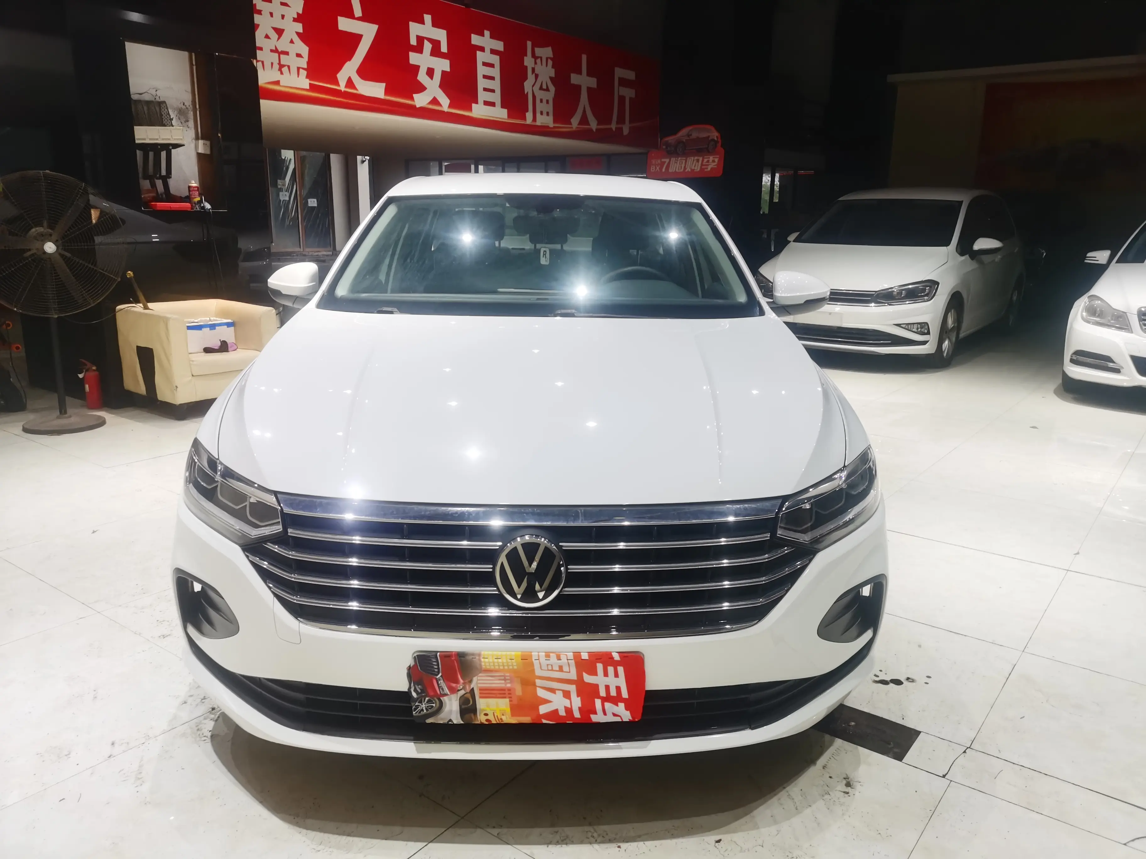 Volkswagen Lavida  из Китая