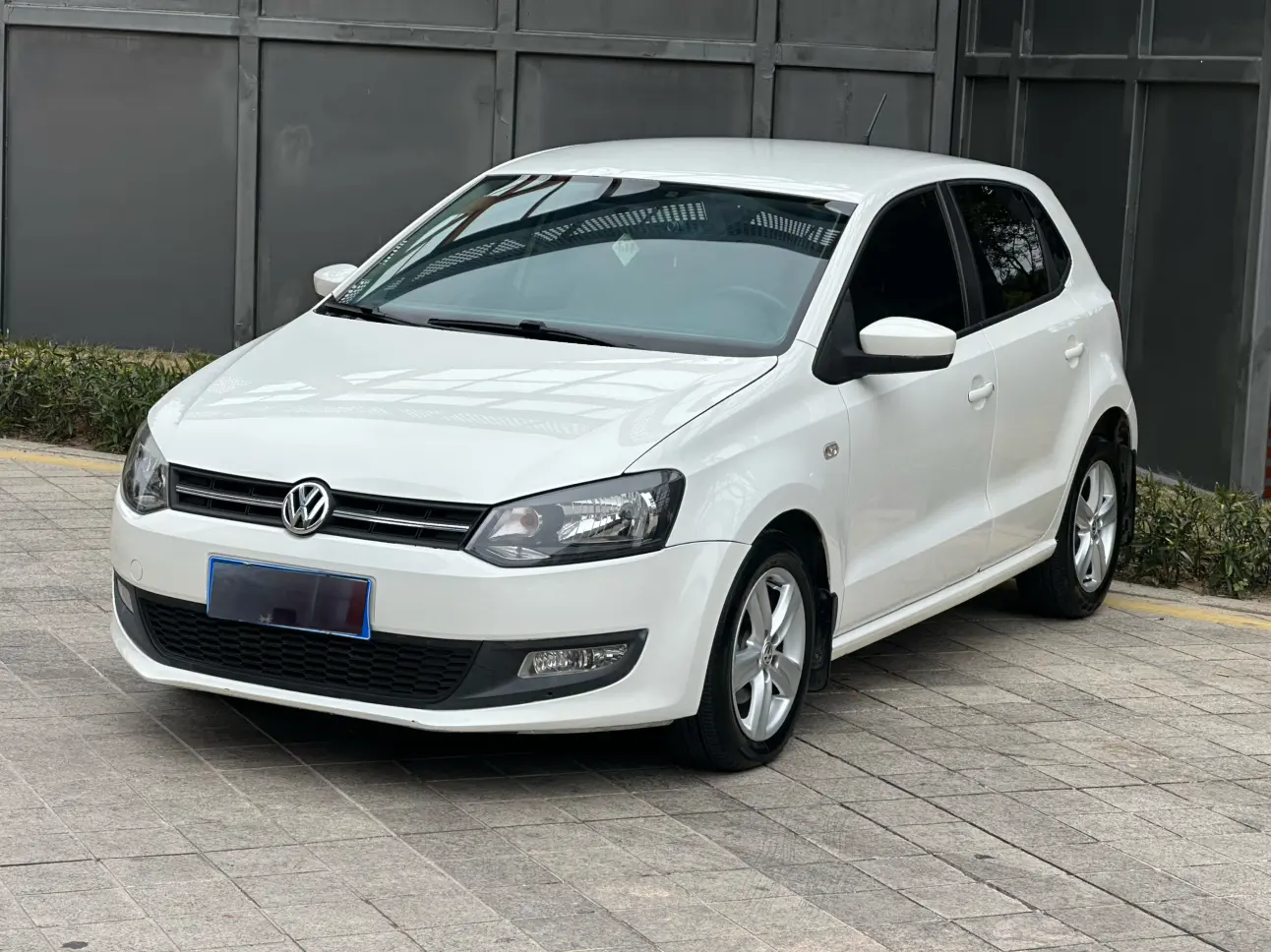 Volkswagen Polo  из Китая