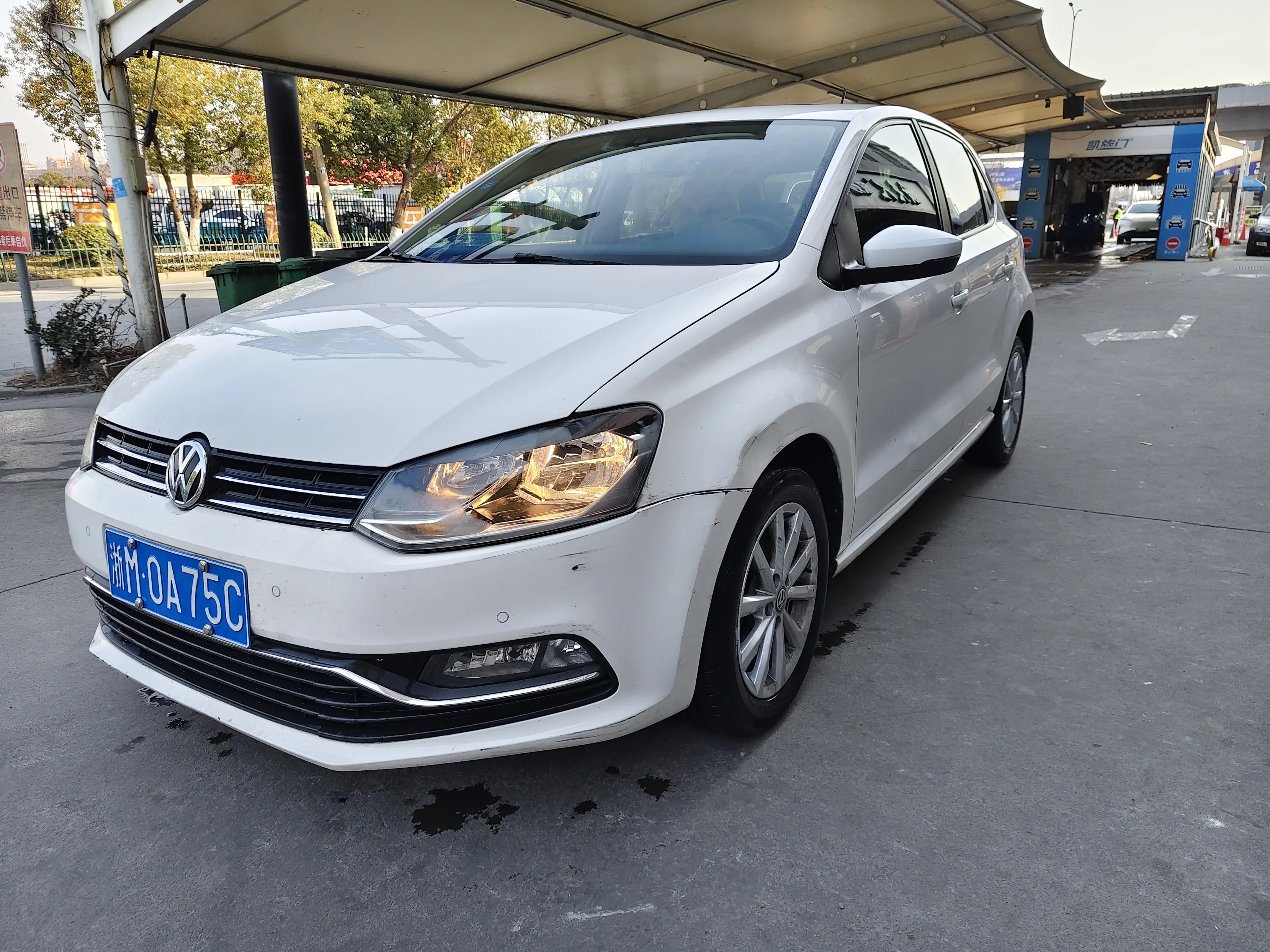 Volkswagen Polo  из Китая