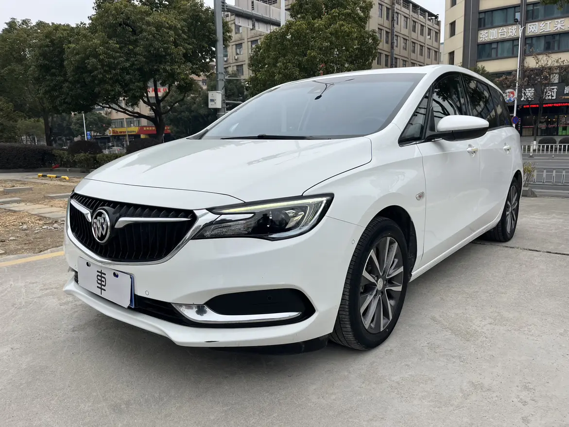 Buick GL6  из Китая