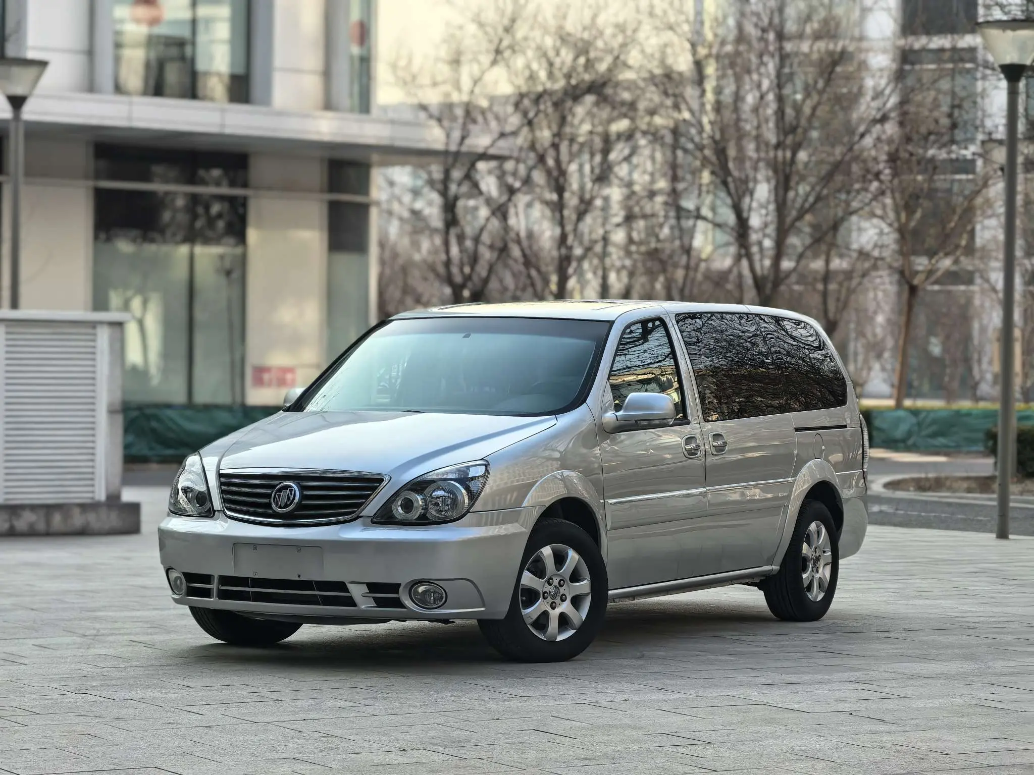 Buick GL8  из Китая