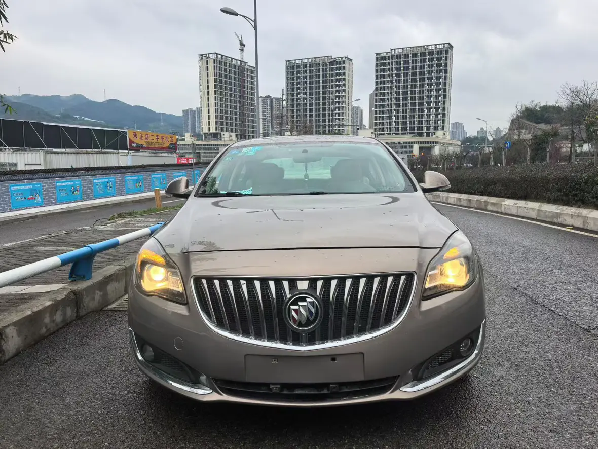Buick Majesty  из Китая