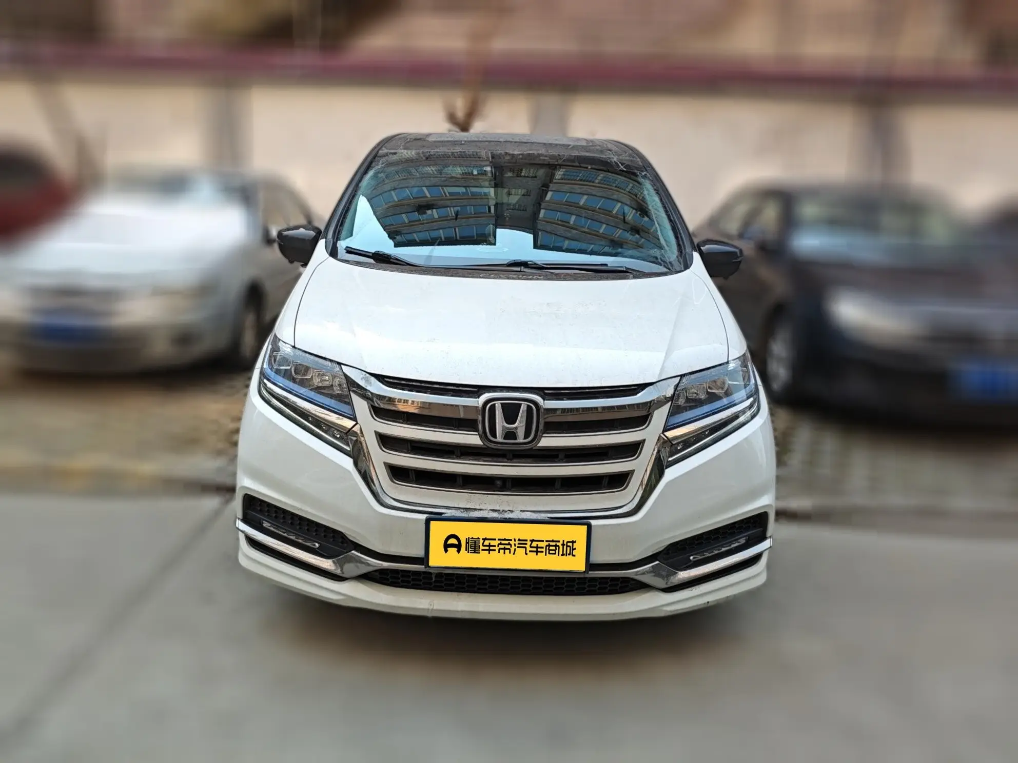 Honda Elysion (Alison)  из Китая