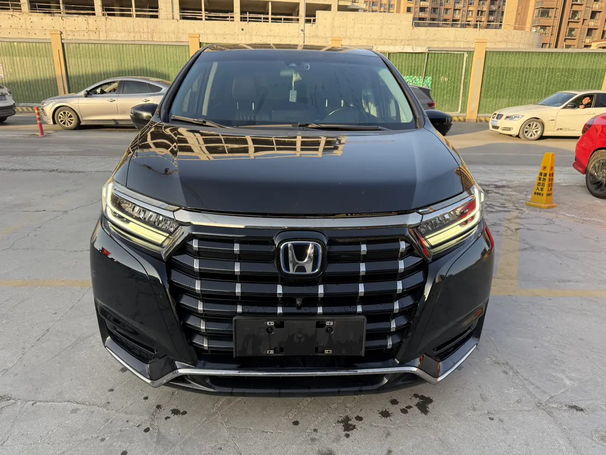 Honda Elysion (Alison)  из Китая