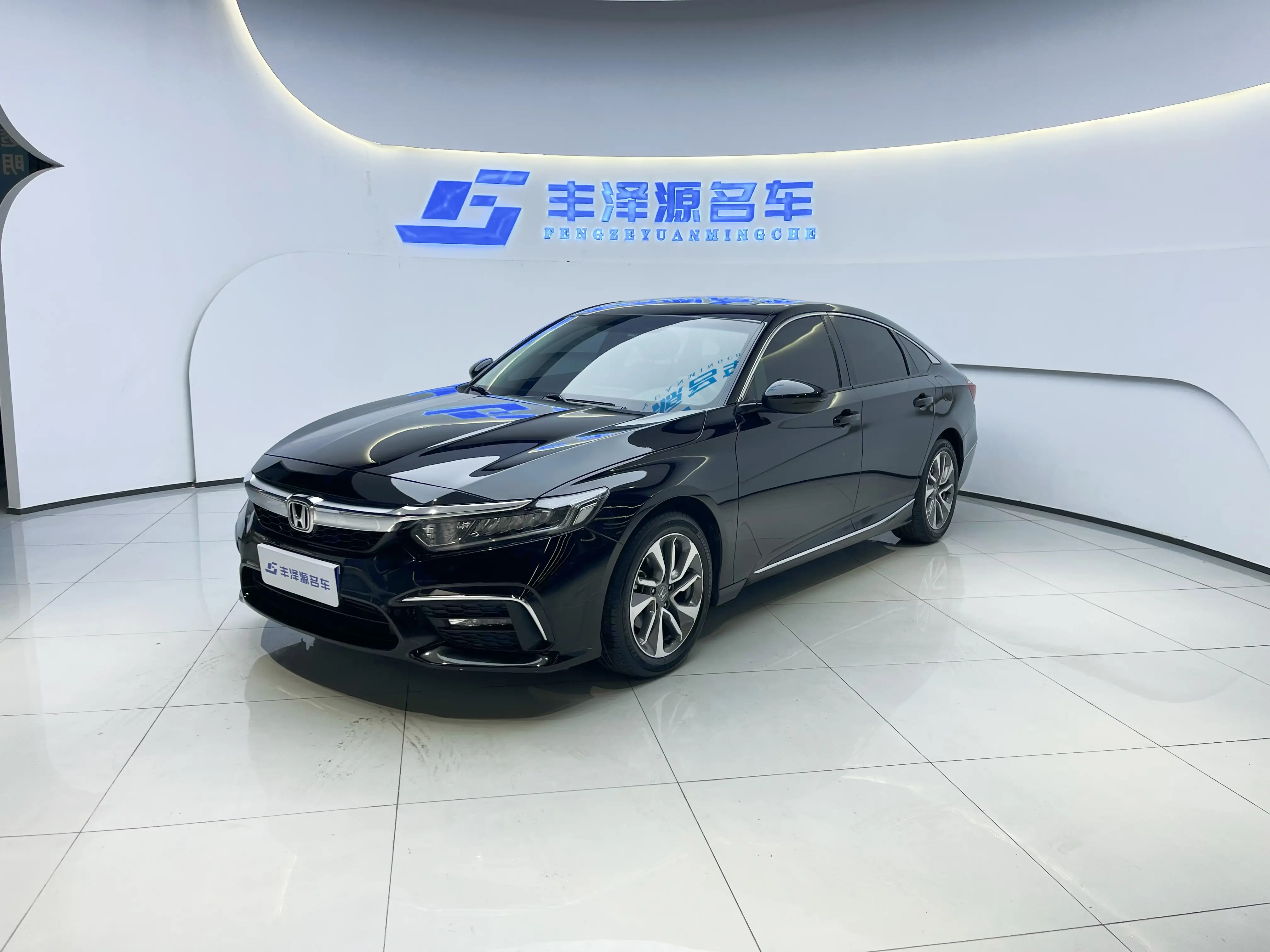 Honda Inspire (Yingshipai)  из Китая