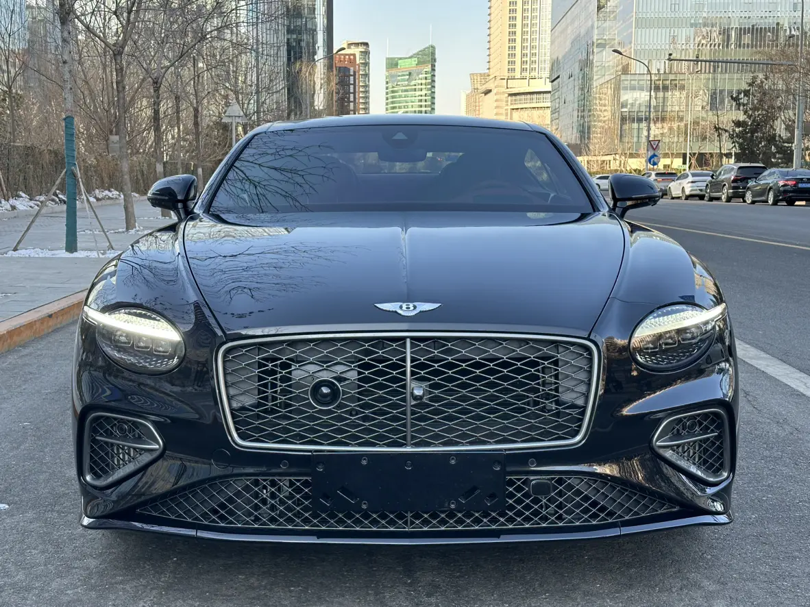 Bentley Continental PHEV  из Китая