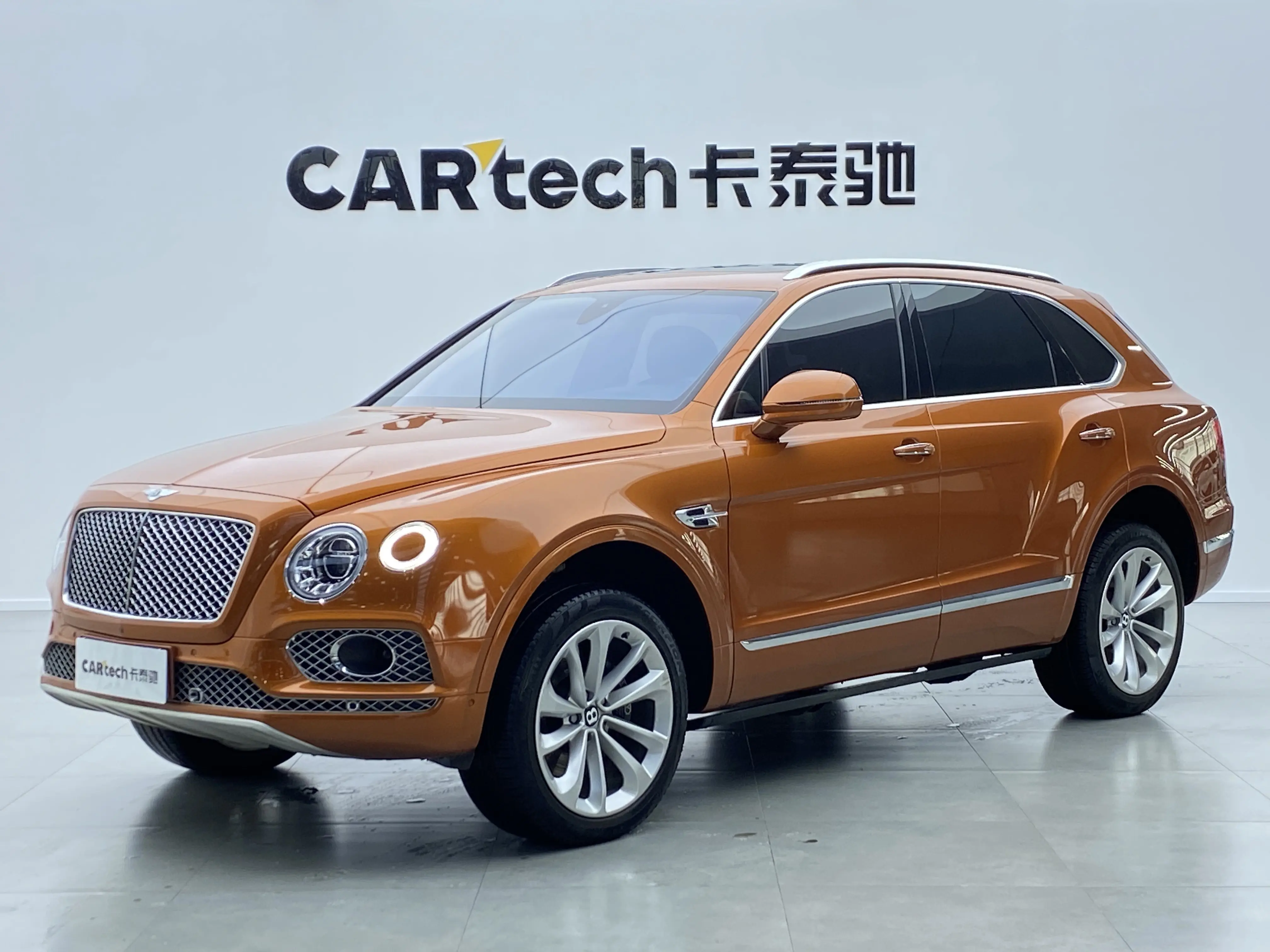 Bentley Bentayga  из Китая