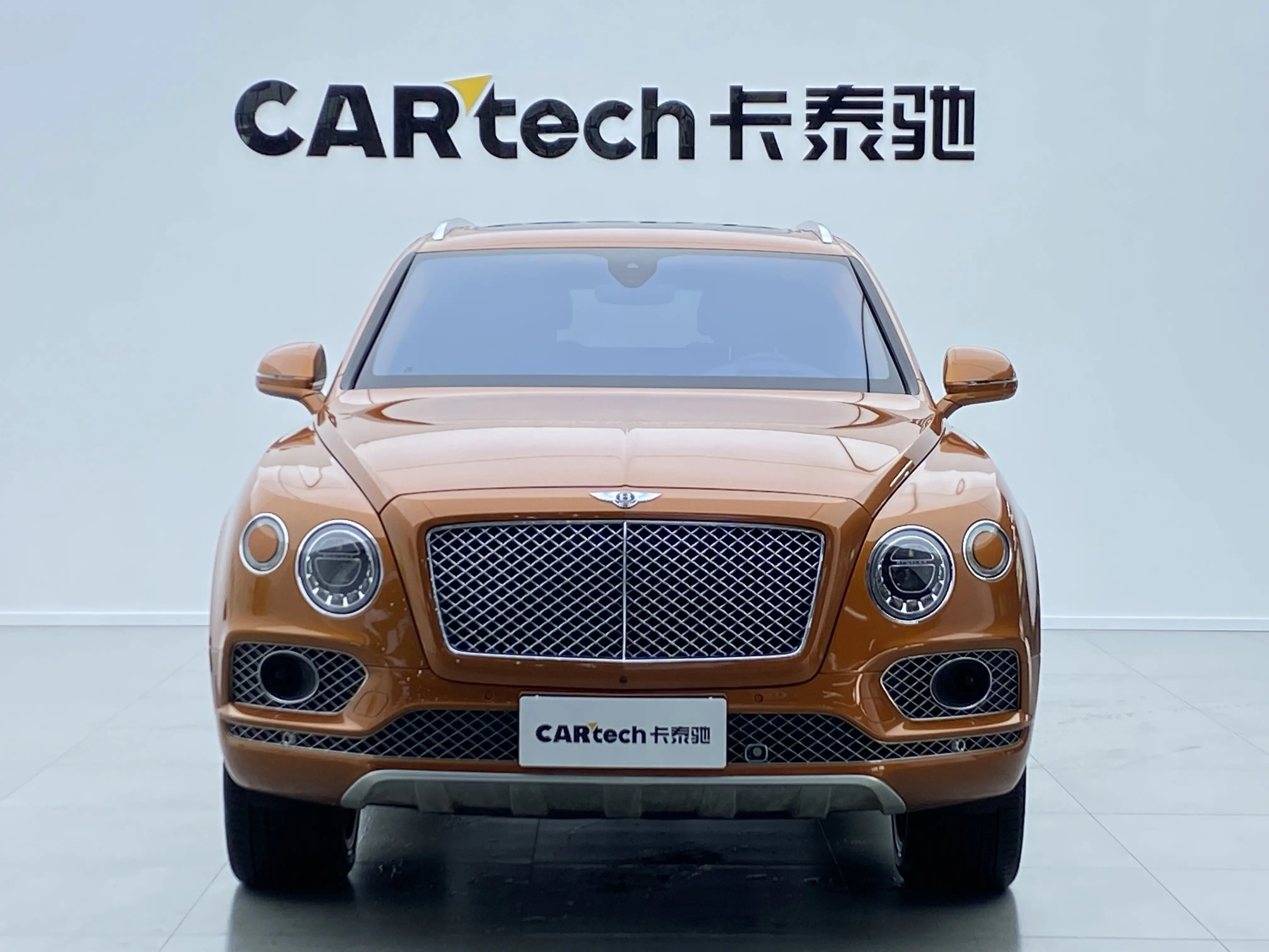 Bentley Bentayga  из Китая