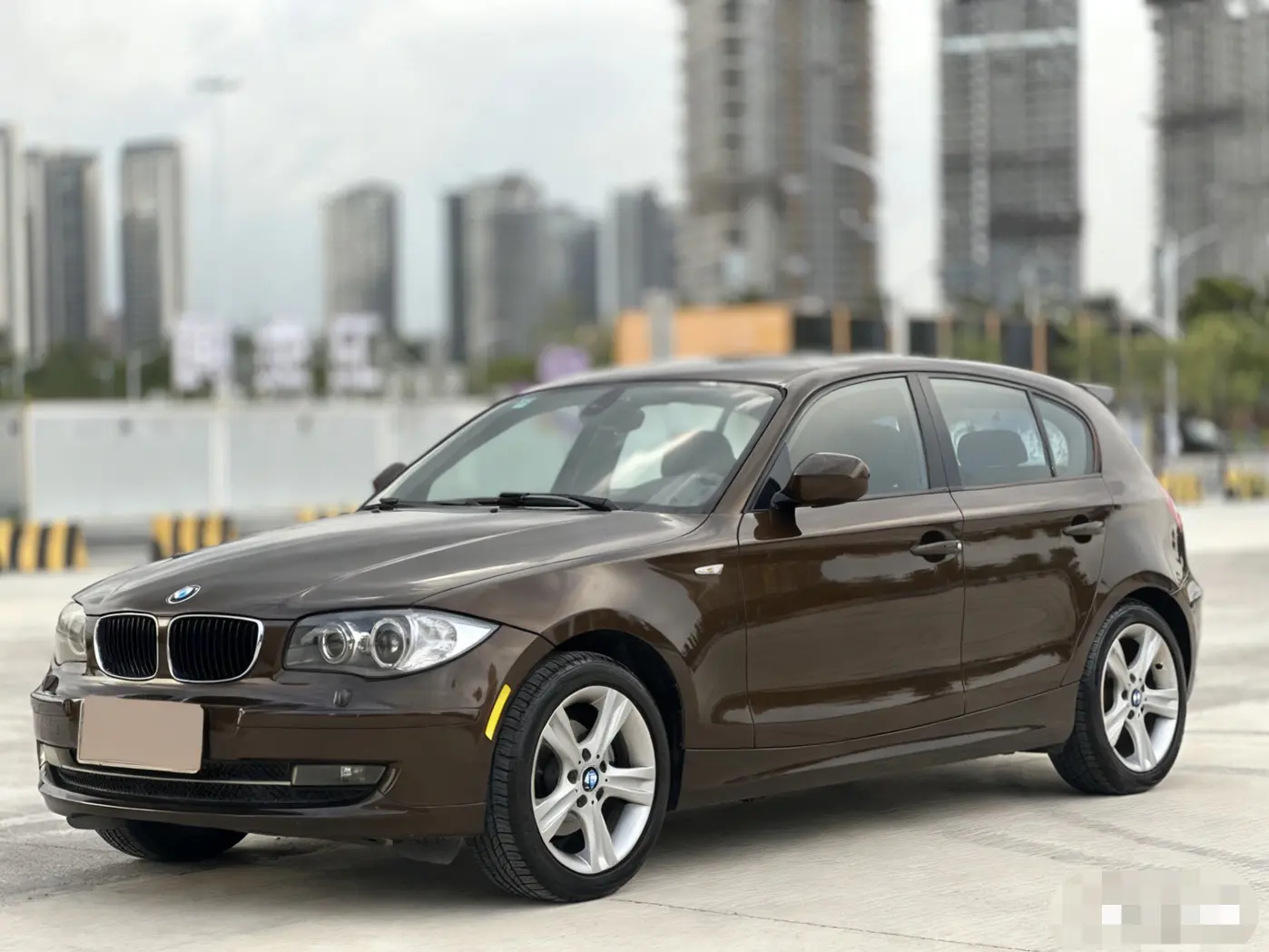 BMW 1 Series  из Китая