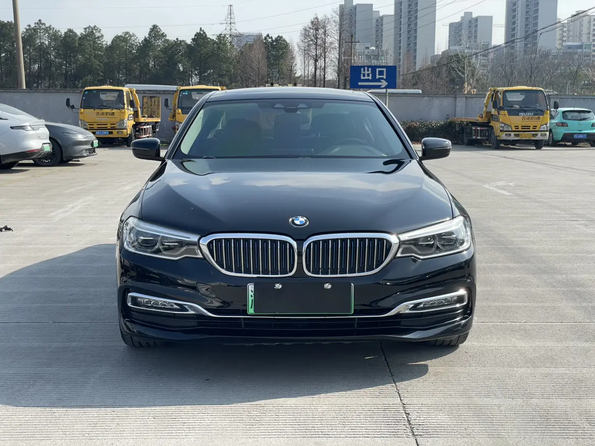 BMW 5 Series PHEV  из Китая