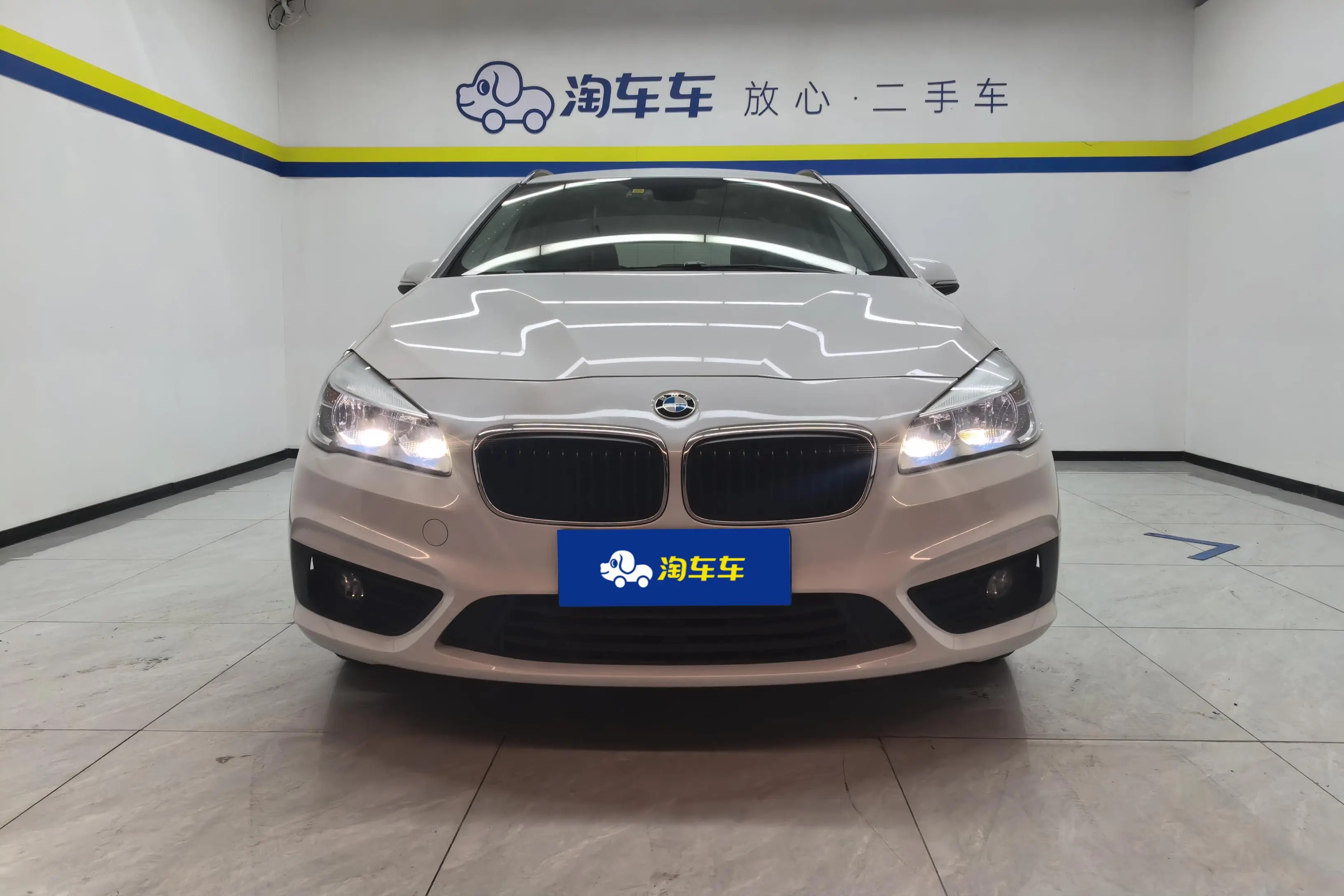 BMW 2 Series Active Tourer  из Китая