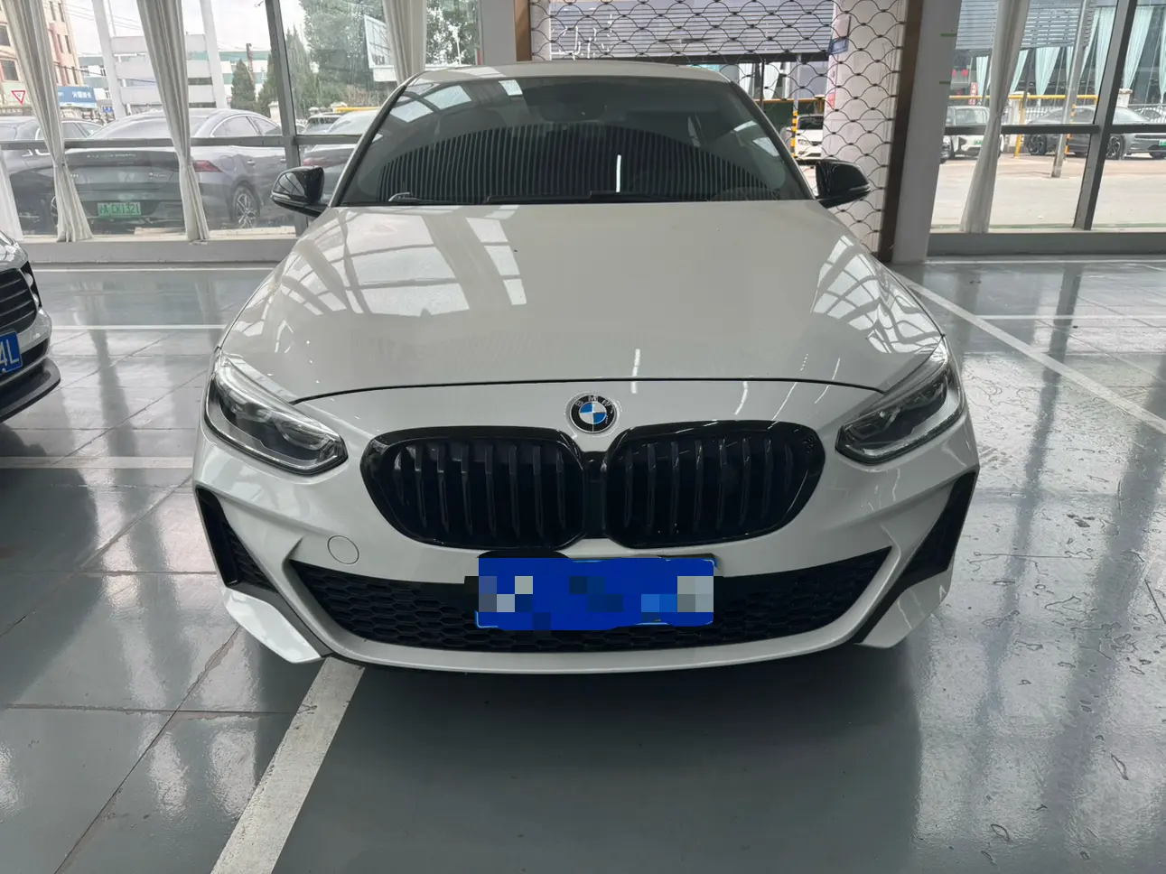 BMW 1 Series  из Китая