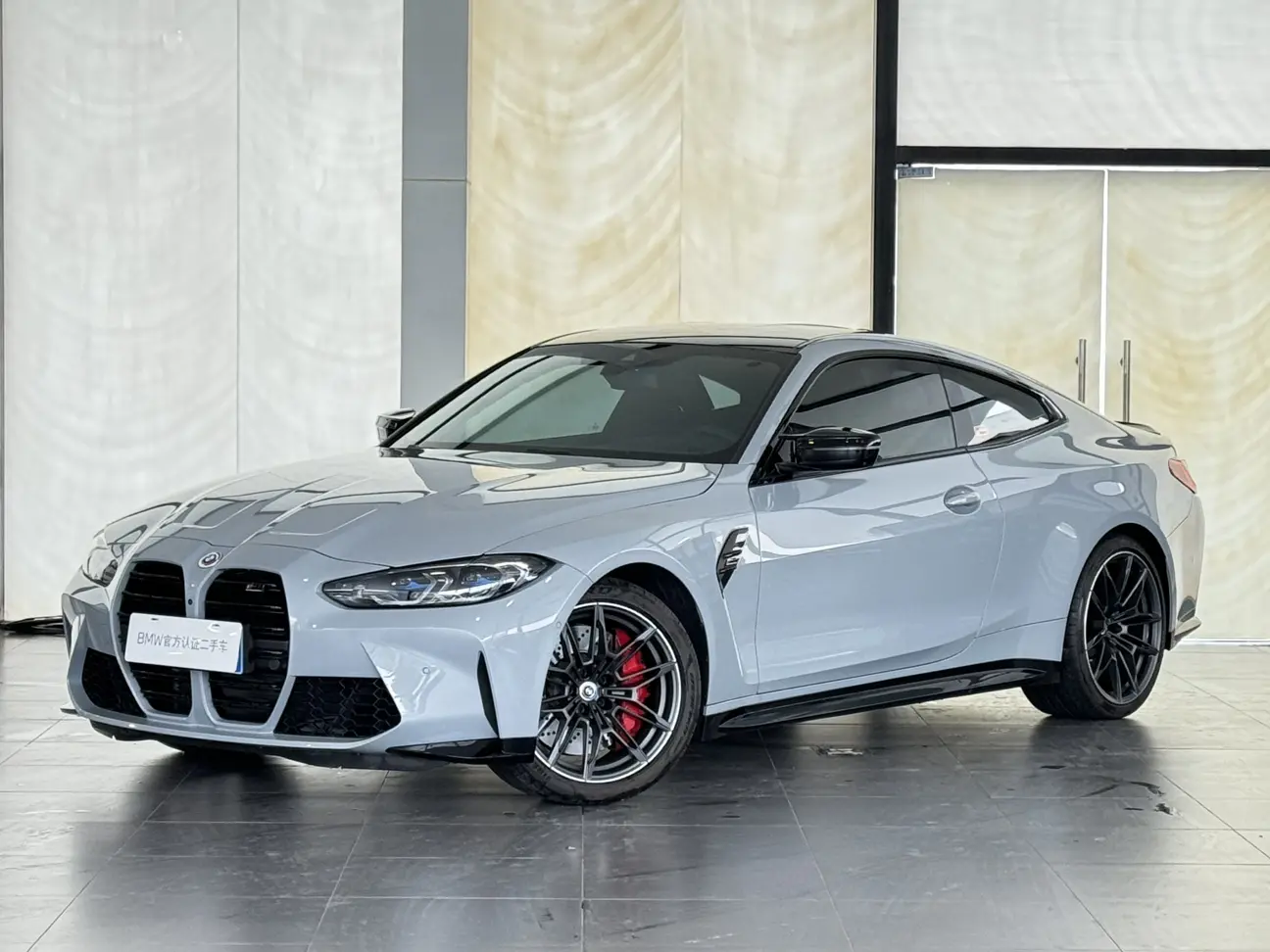 BMW M4  из Китая