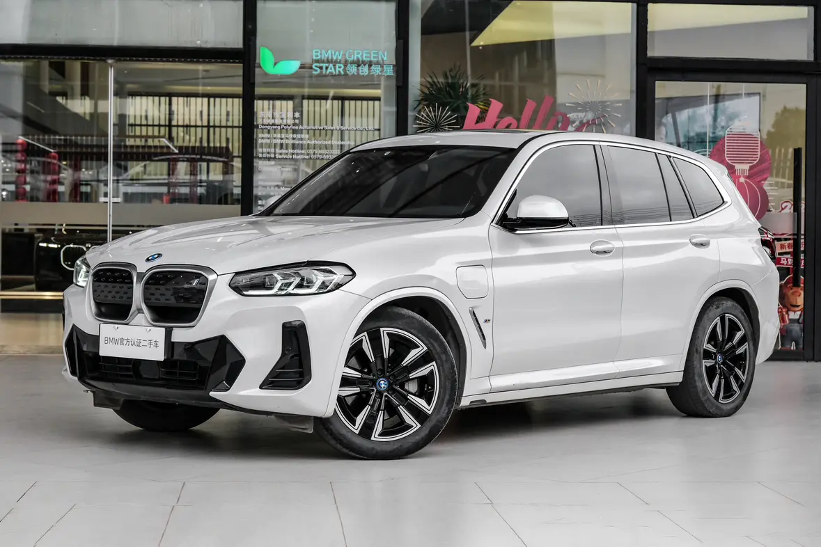 BMW iX3  из Китая