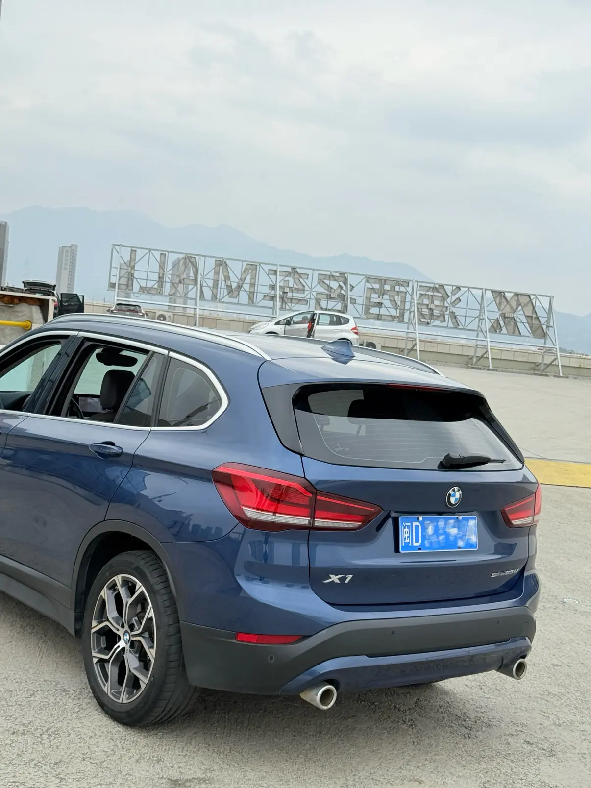 BMW X1