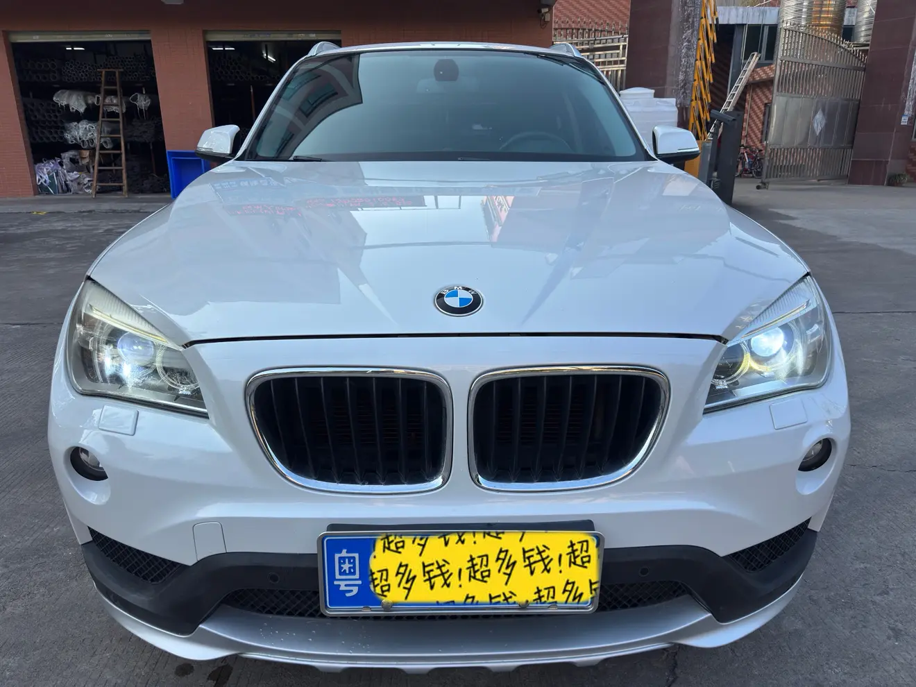 BMW X1  из Китая