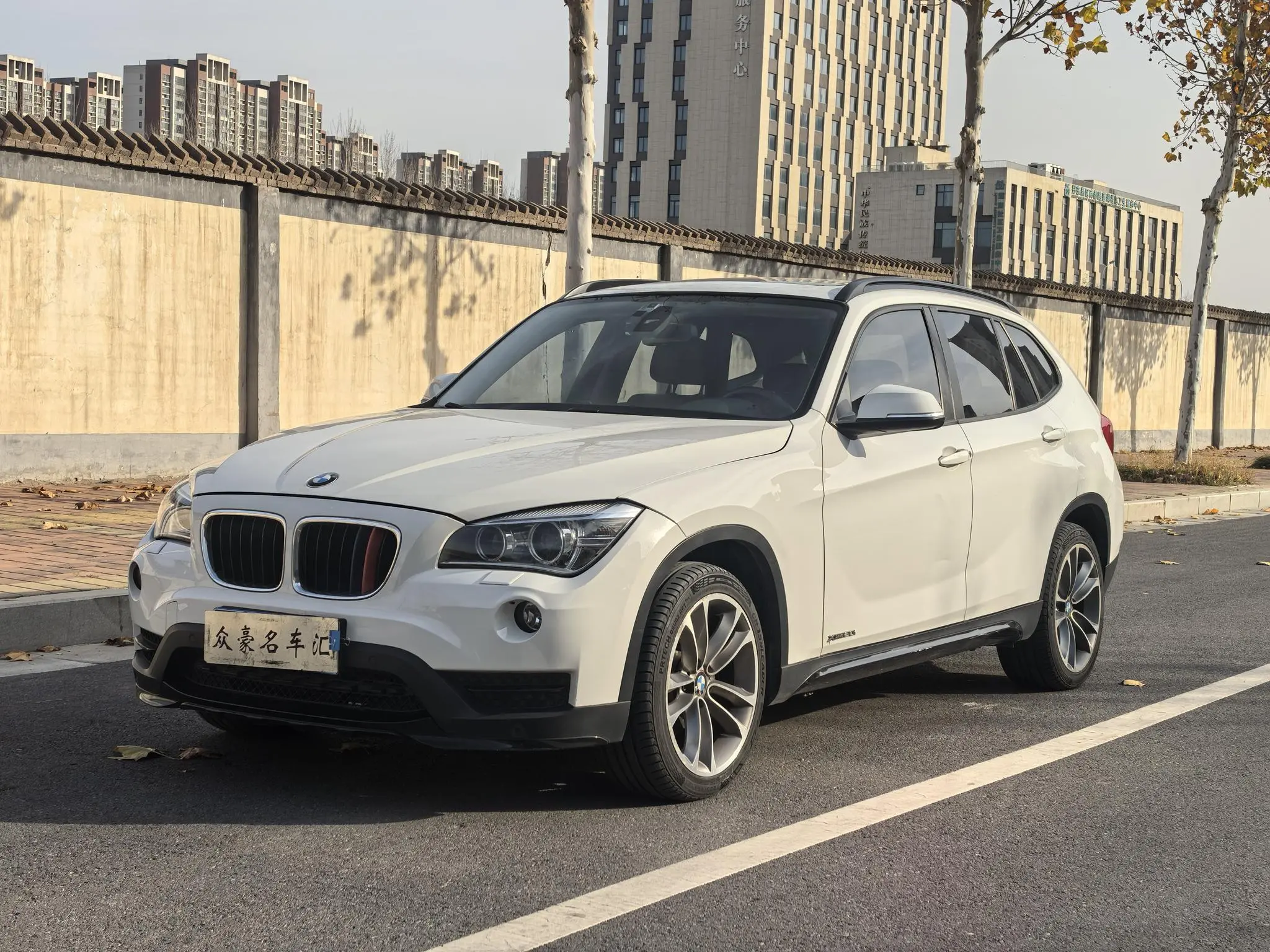 BMW X1  из Китая