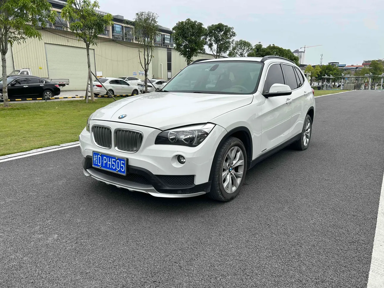 BMW X1  из Китая