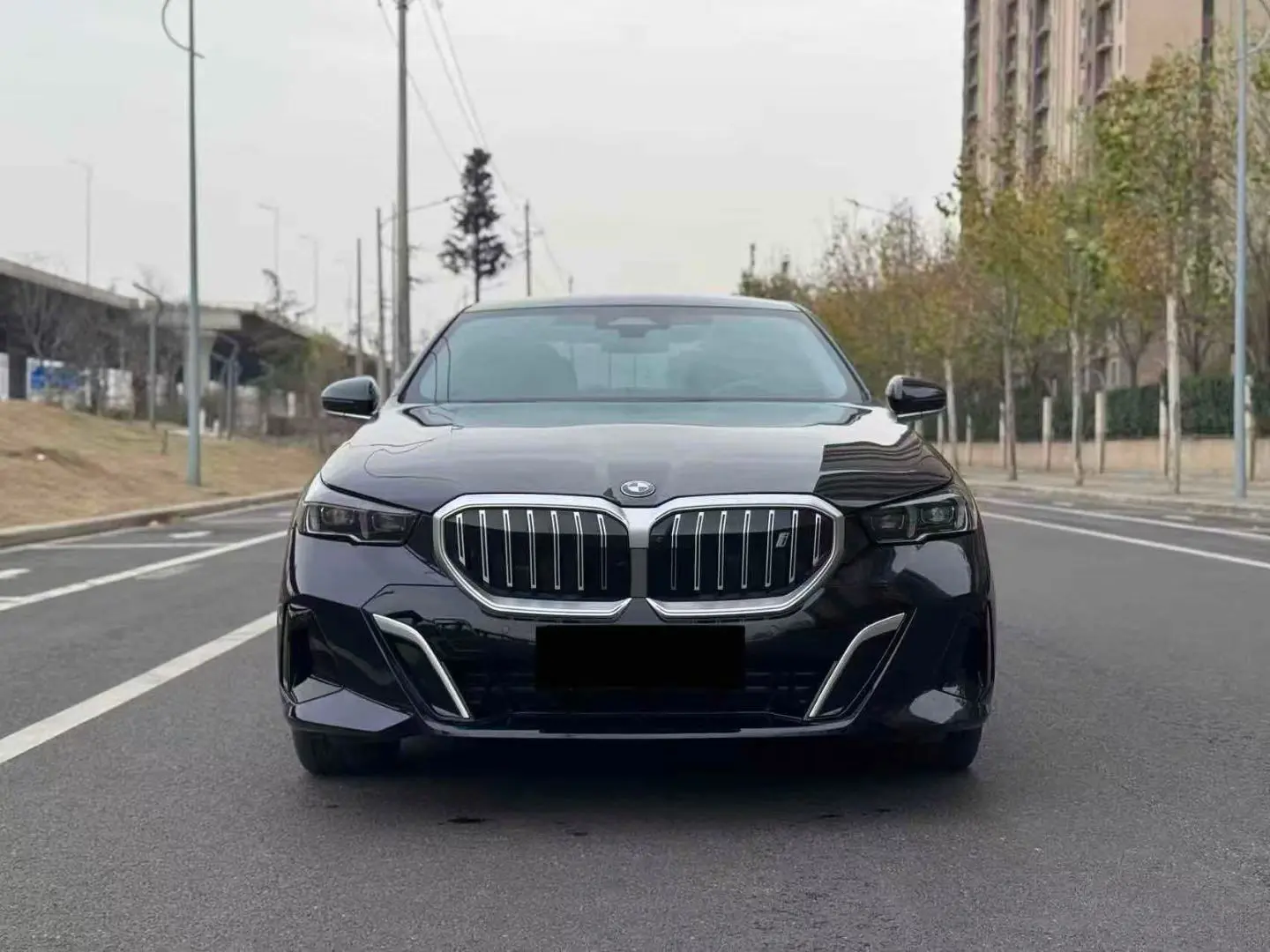 BMW i5  из Китая