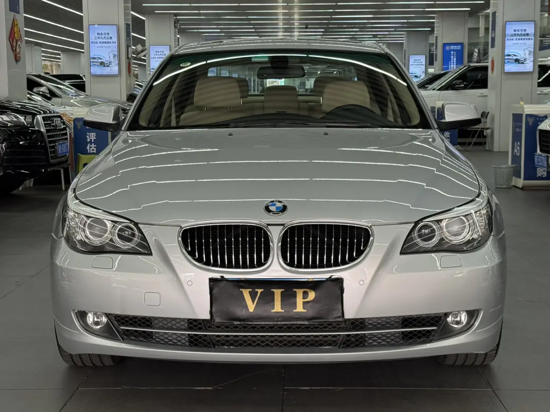 BMW 5 Series  из Китая