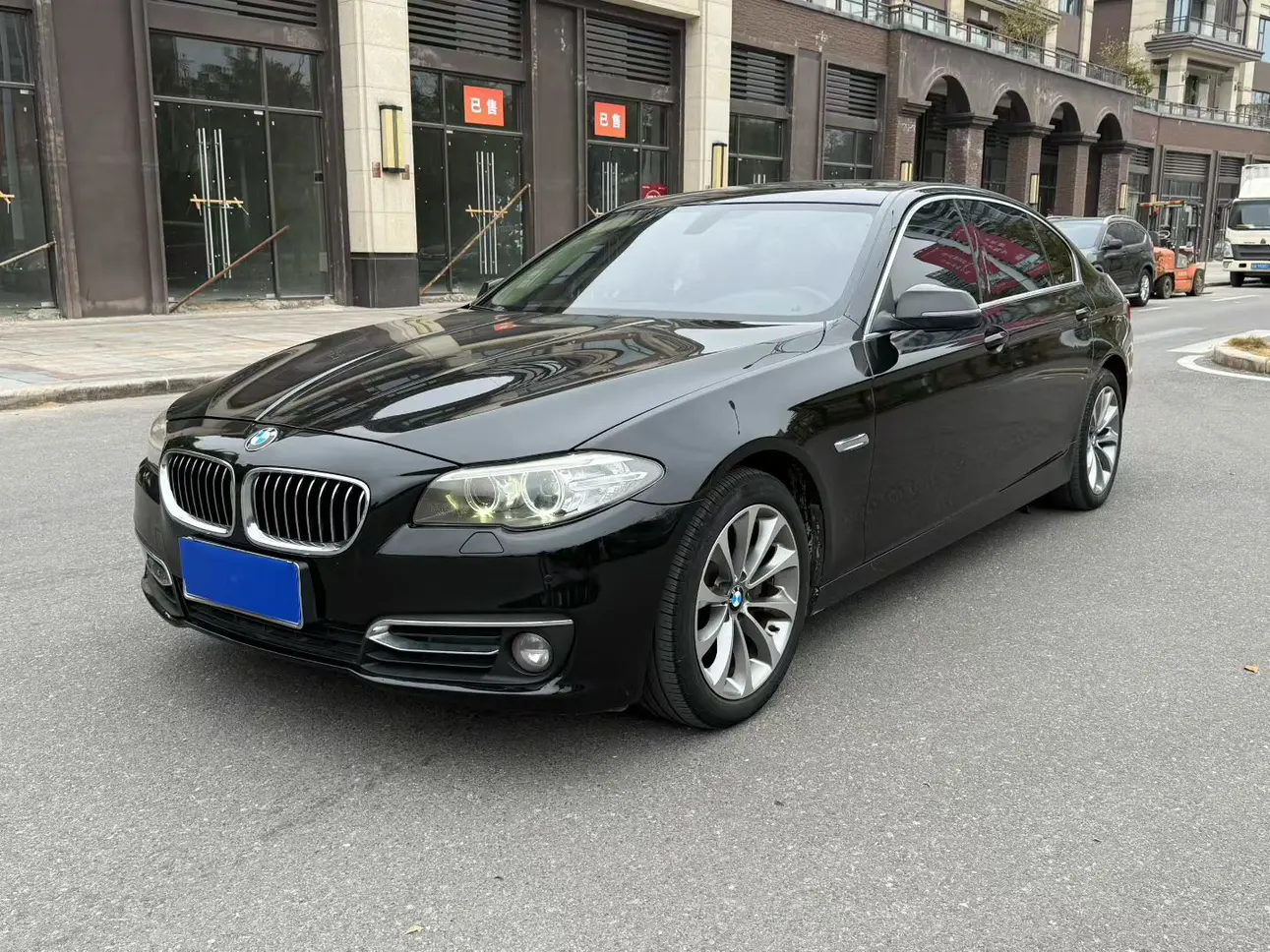 BMW 5 Series  из Китая