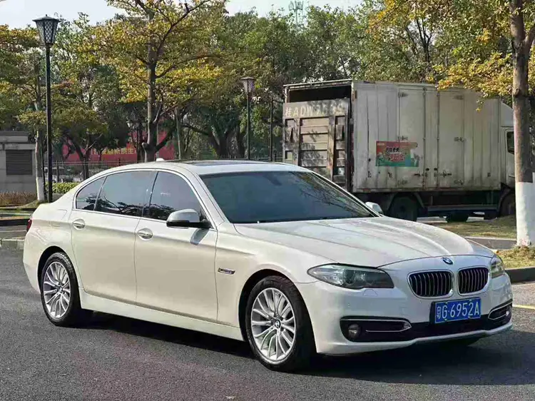 BMW 5 Series  из Китая