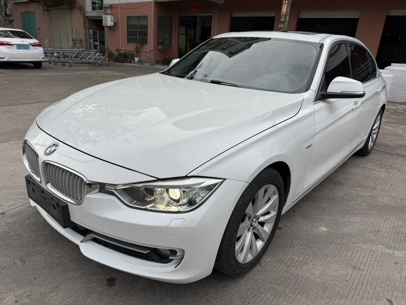 BMW 3 Series  из Китая