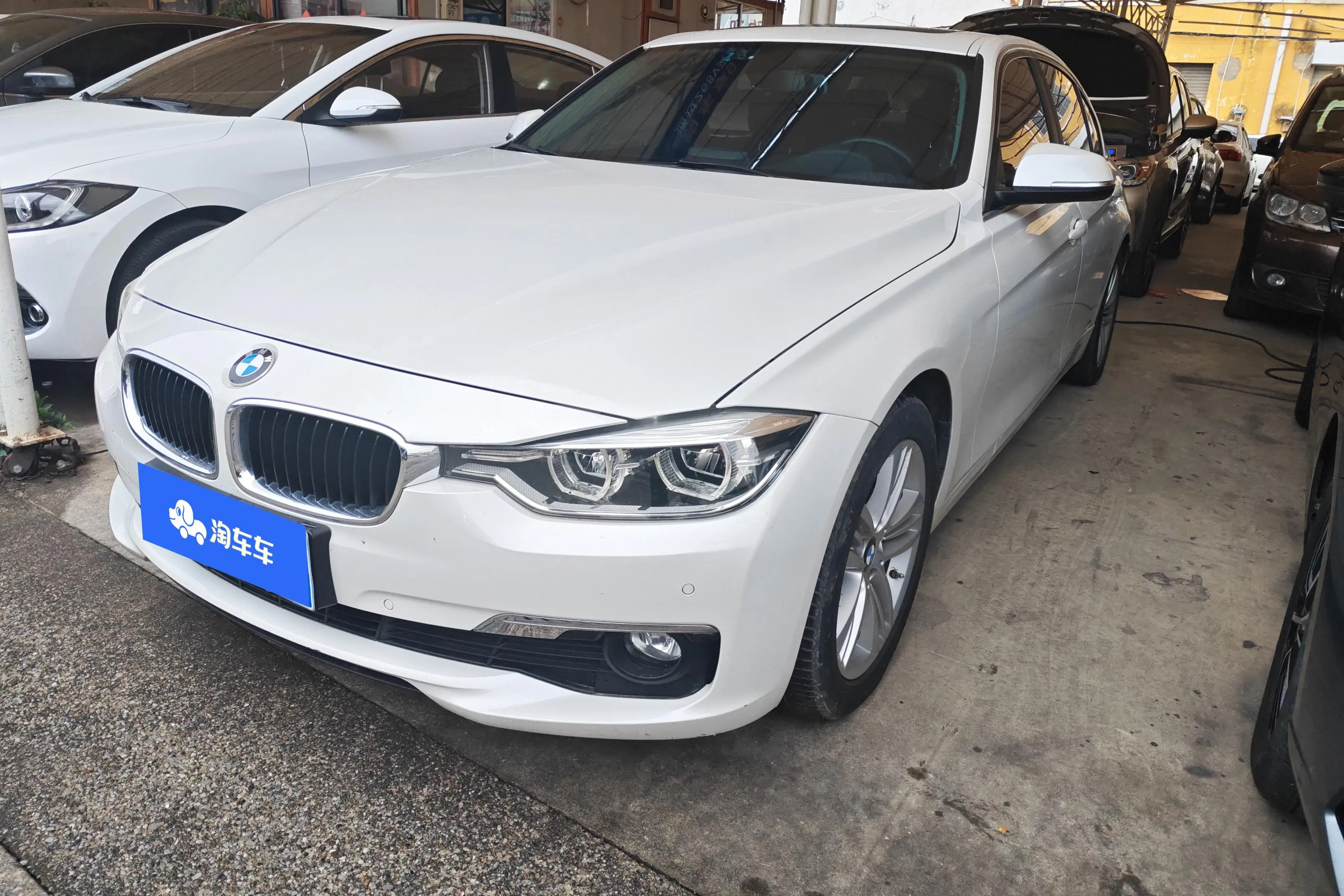 BMW 3 Series  из Китая