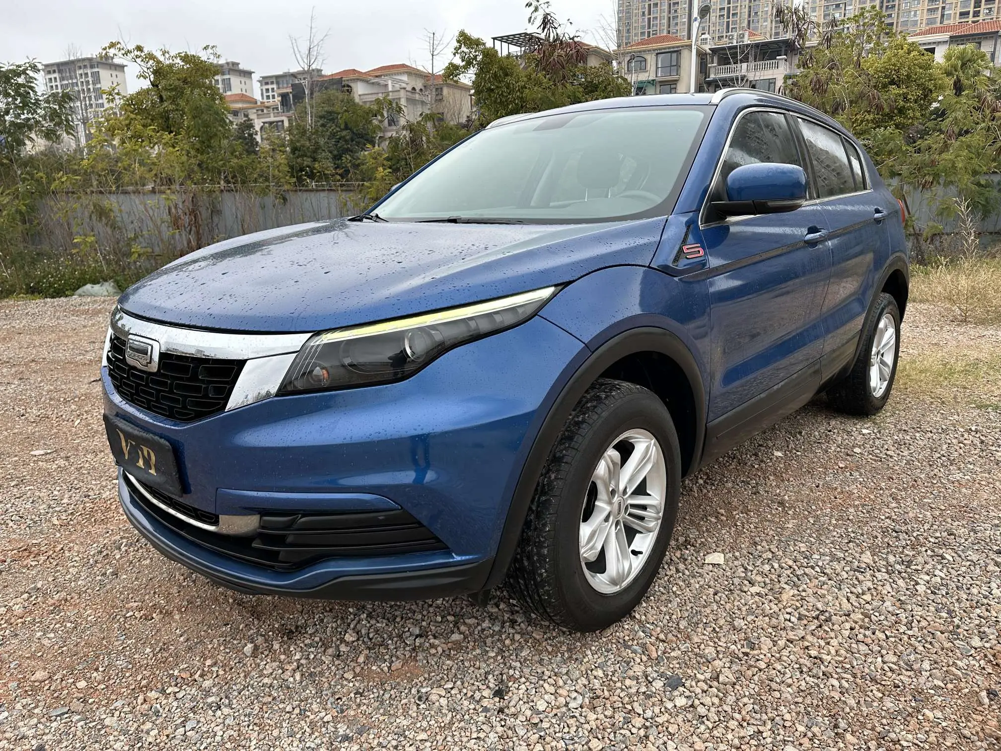 Qoros 5  из Китая