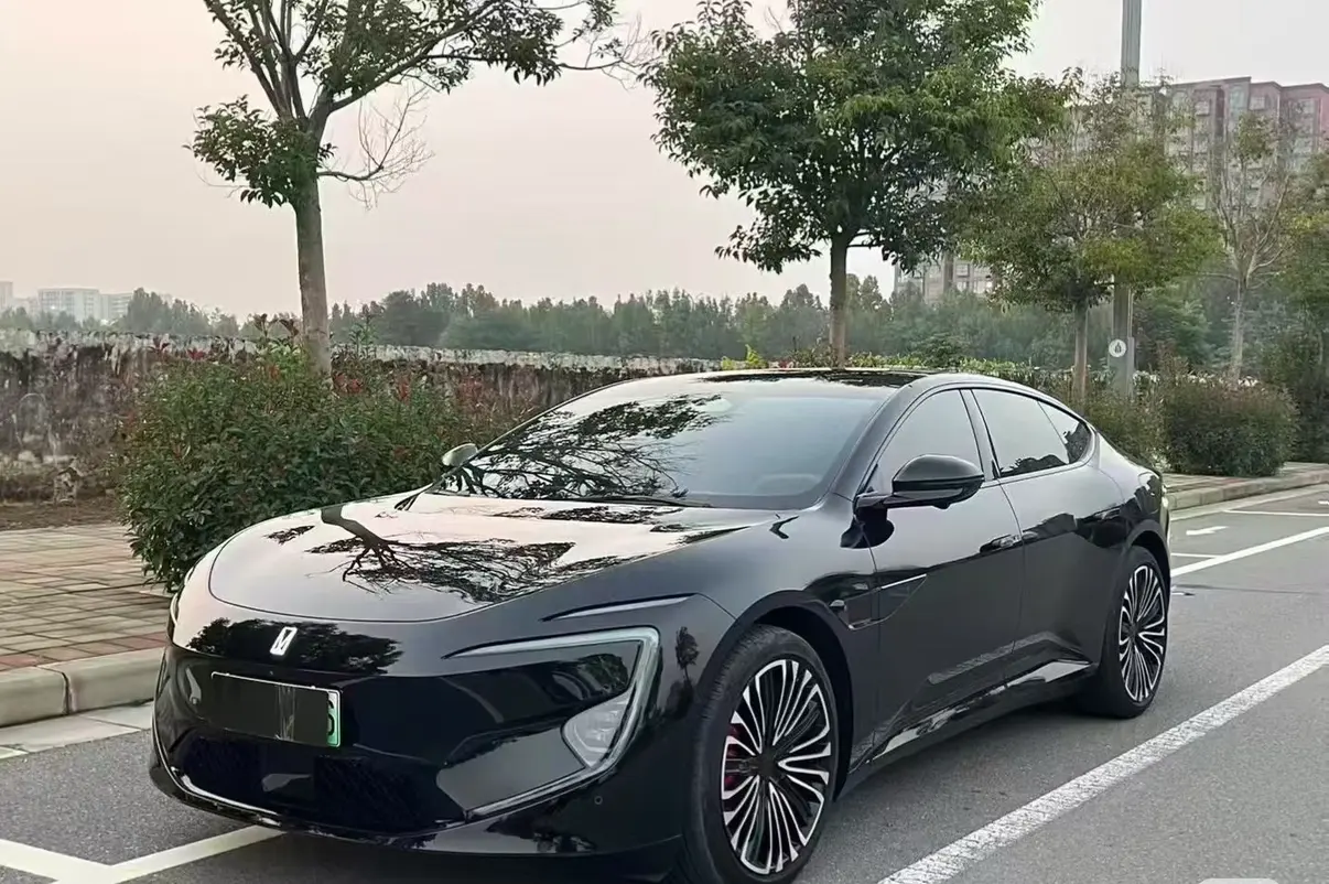 AVATR 12  из Китая