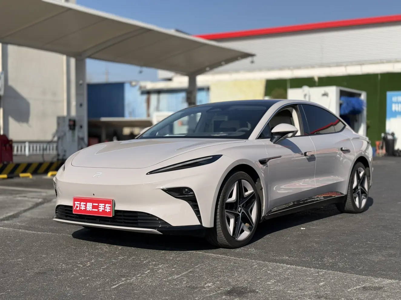 Rising Auto Feifan F7  из Китая