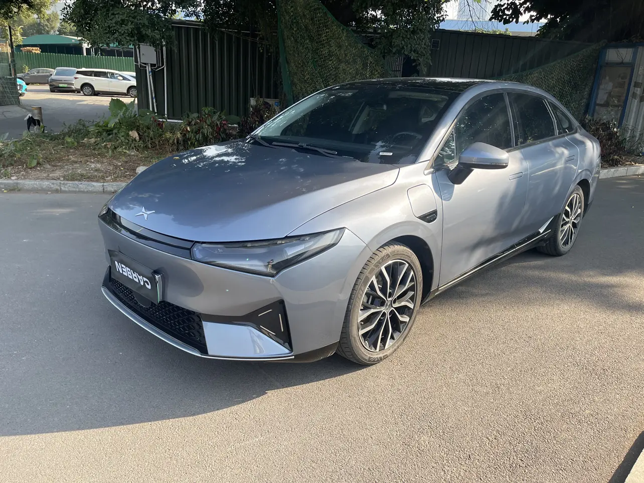 Xpeng P5  из Китая