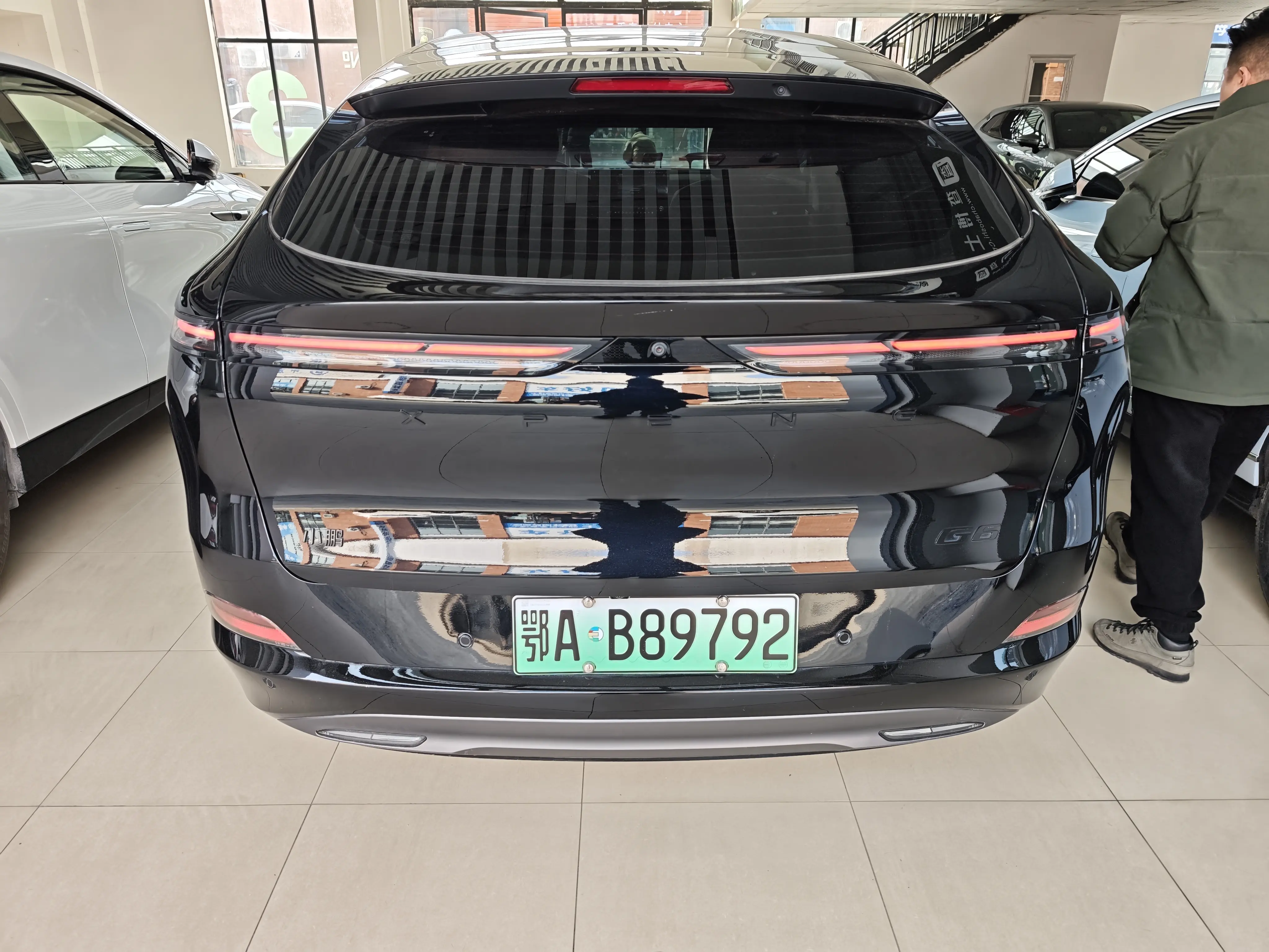 Xpeng G6  из Китая