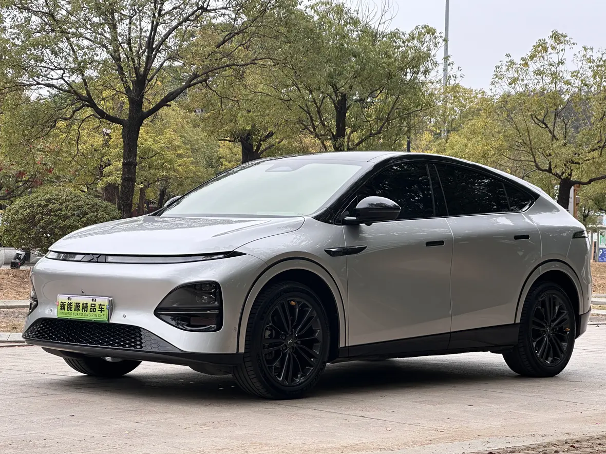 Xpeng G6  из Китая