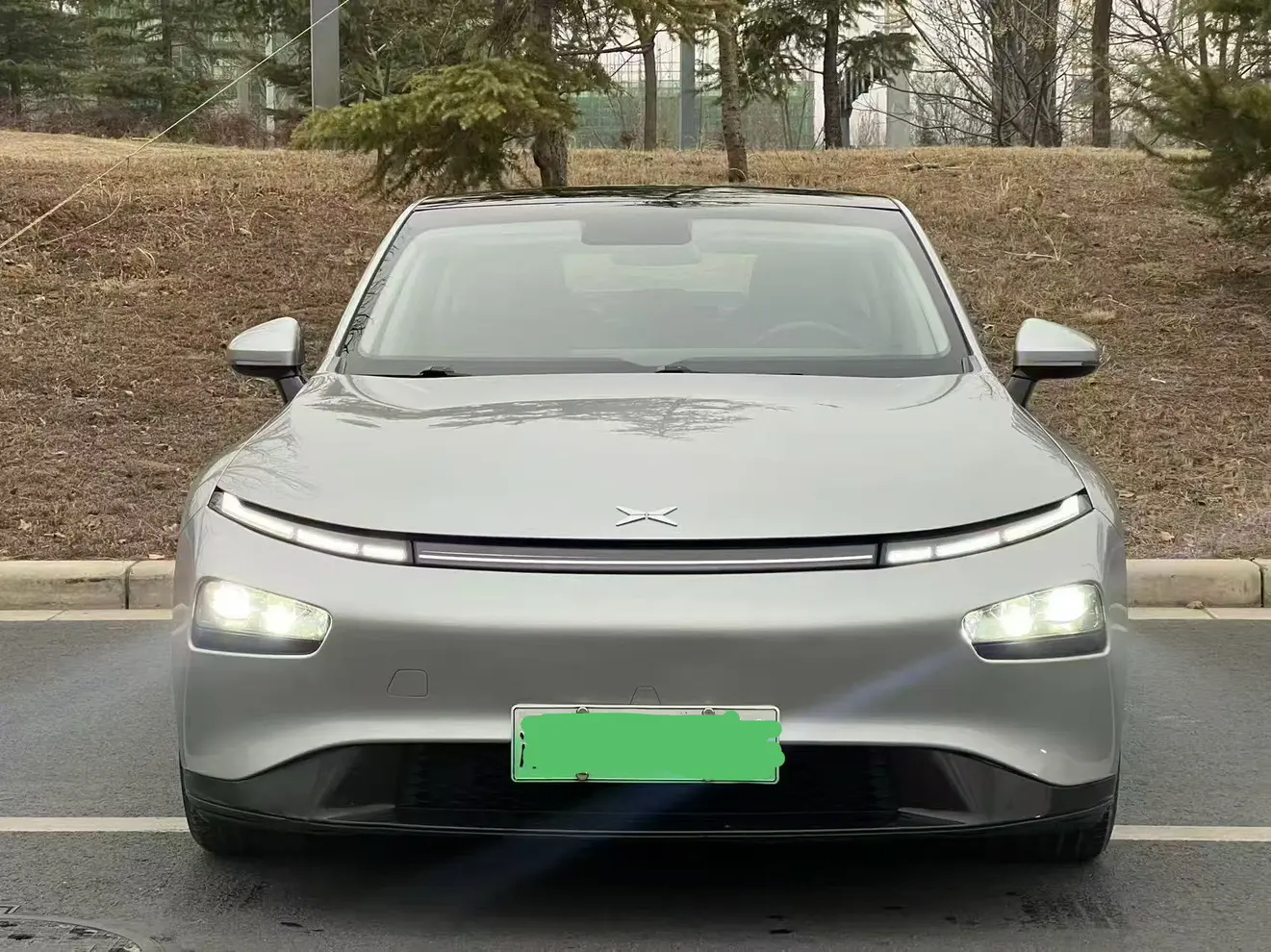 Xpeng P7  из Китая