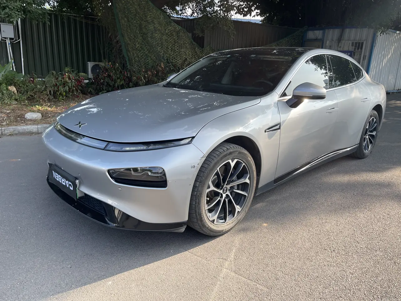 Xpeng P7  из Китая