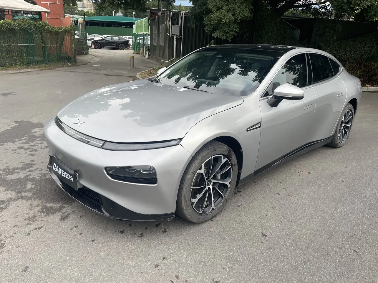 Xpeng P7  из Китая