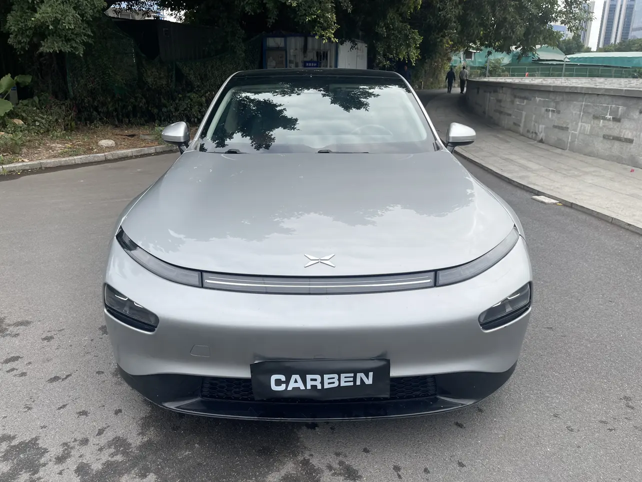 Xpeng P7  из Китая