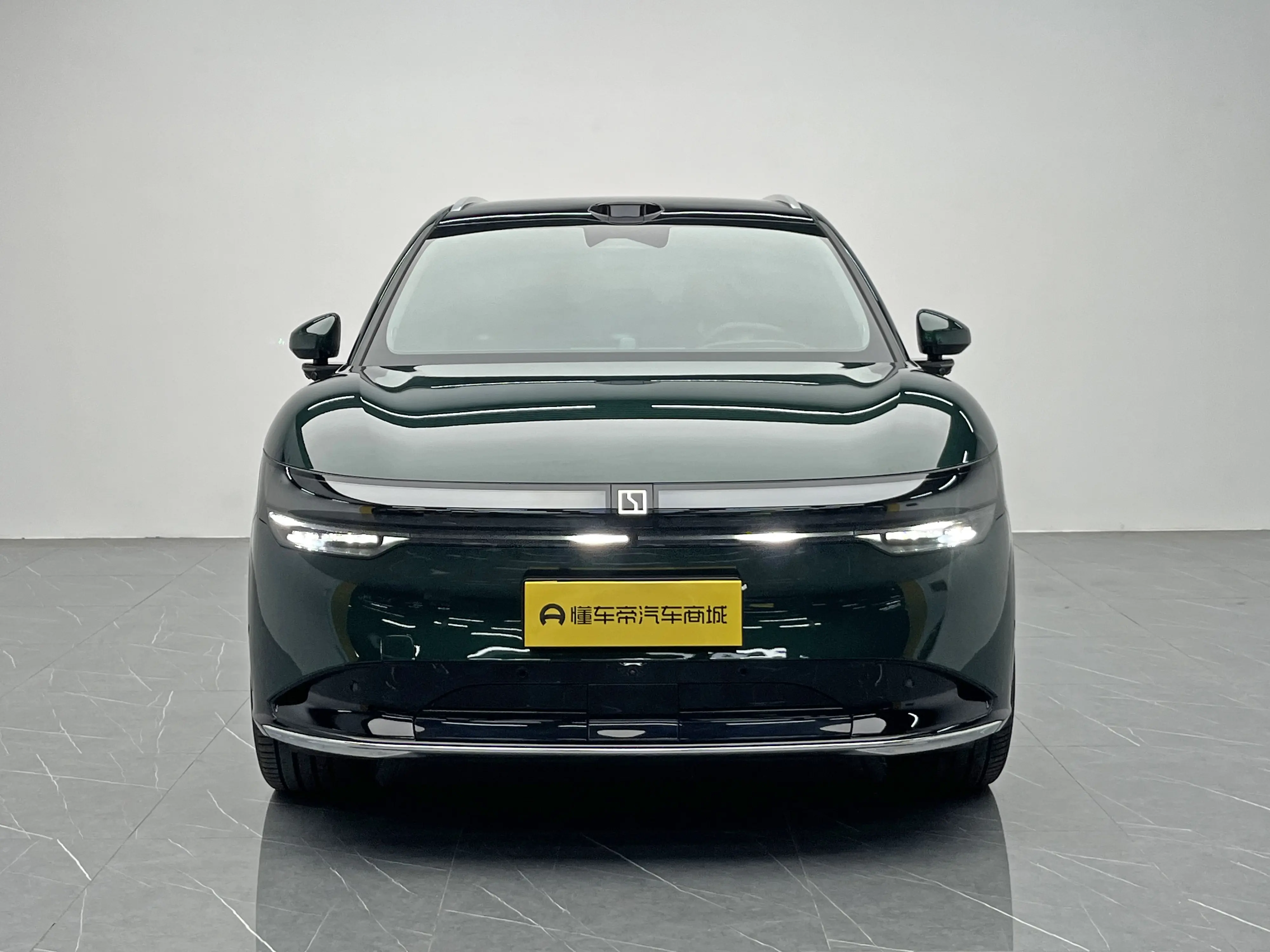 ZEEKR 7X  из Китая