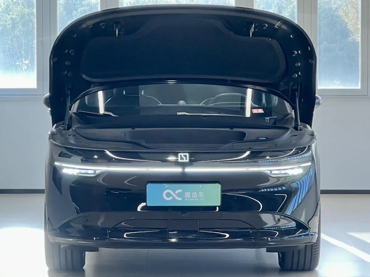 ZEEKR 7X  из Китая