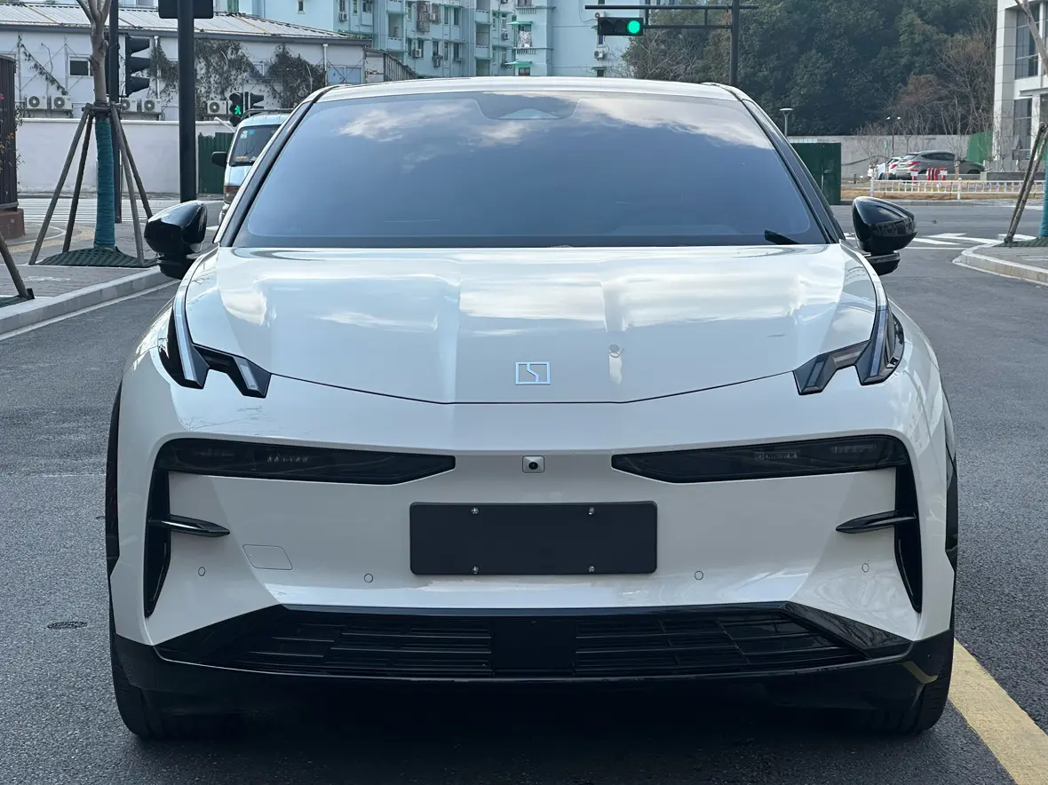 ZEEKR X  из Китая